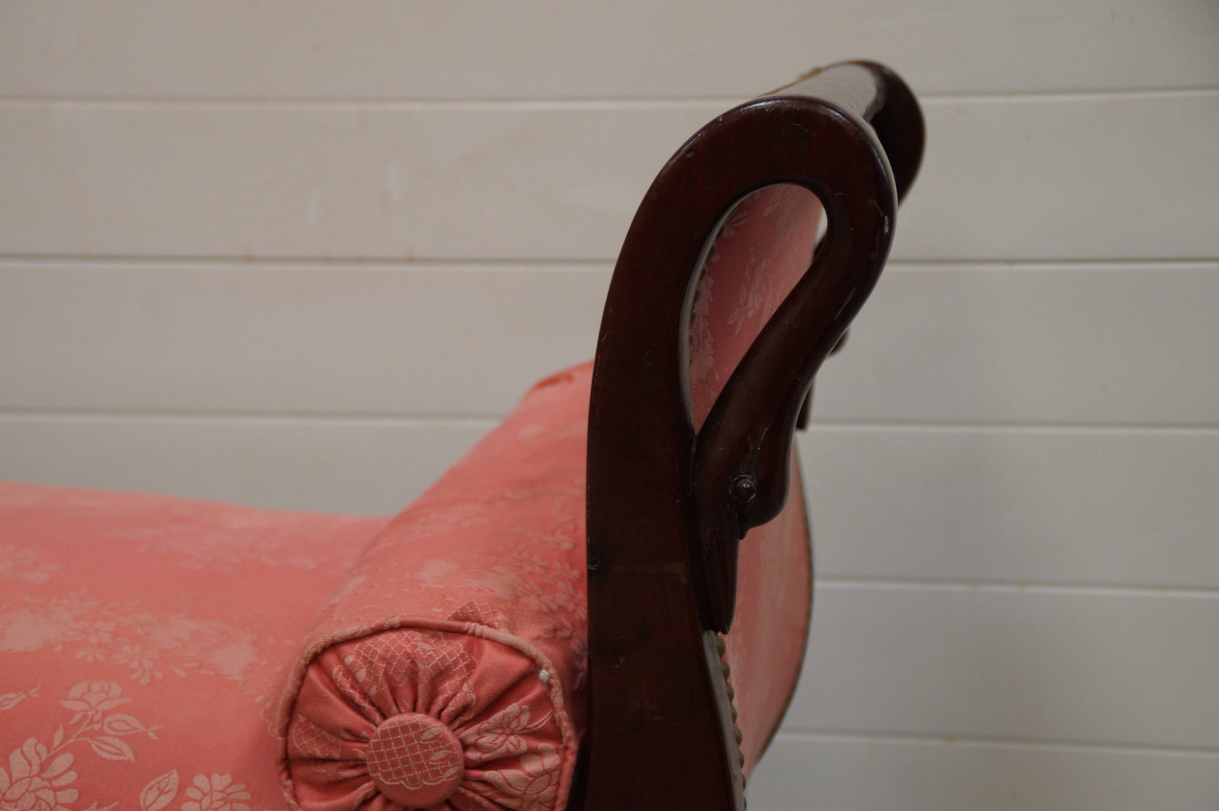 Mahogany swan neck meridian