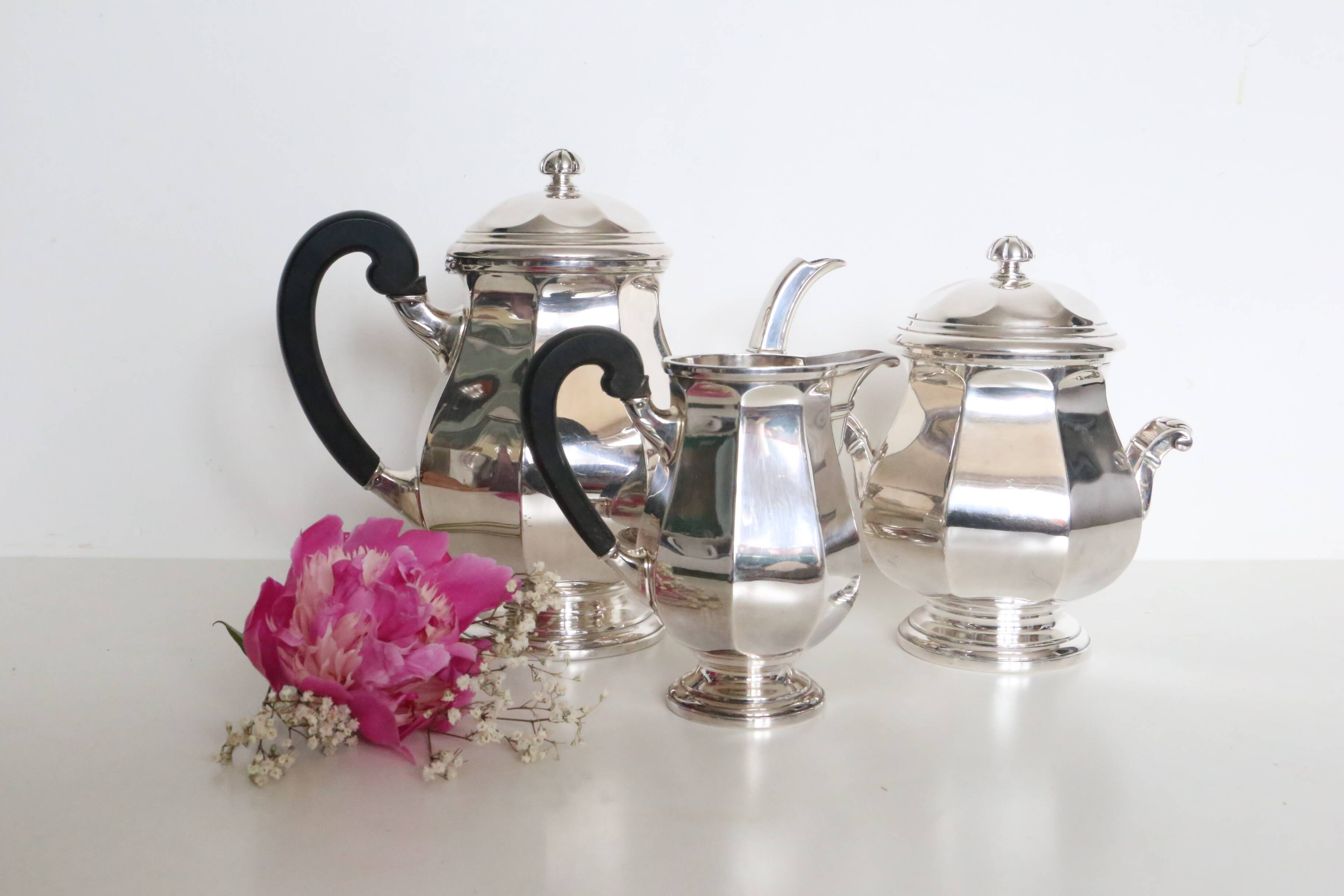 Silver-plated coffee service with ebony handles
