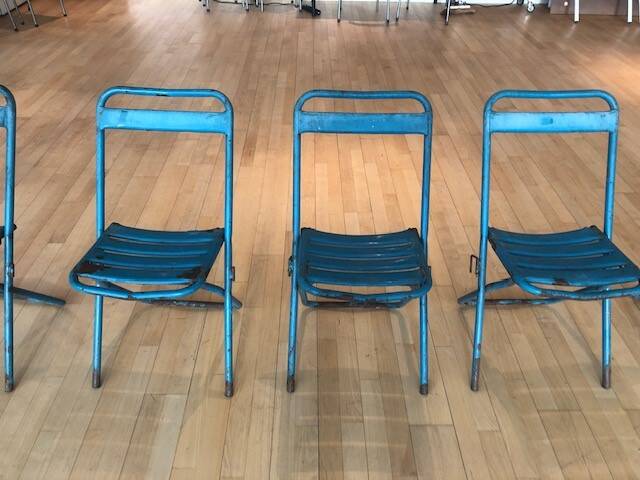 Set of 6 school or industrial style folding chairs from the 1950s/60s