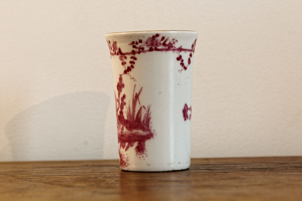 Chinese porcelain brush pot