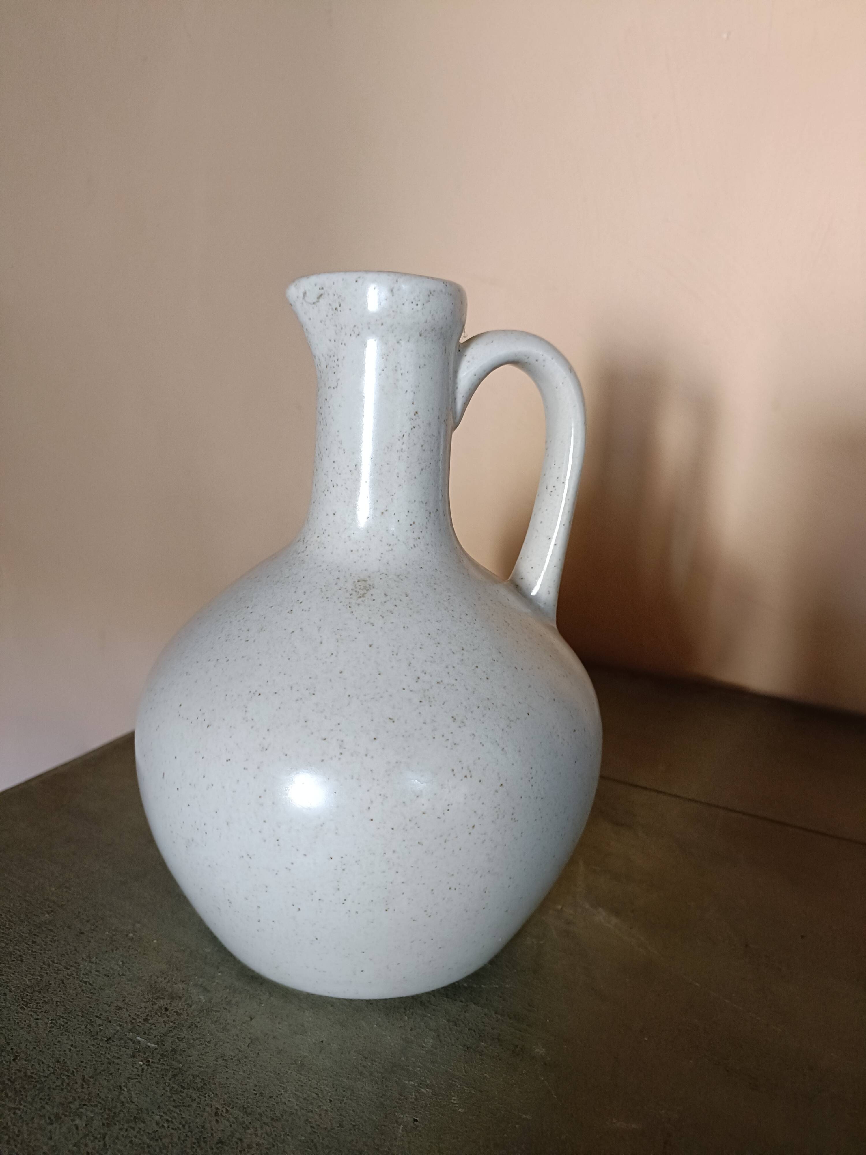 Speckled beige stoneware bottle