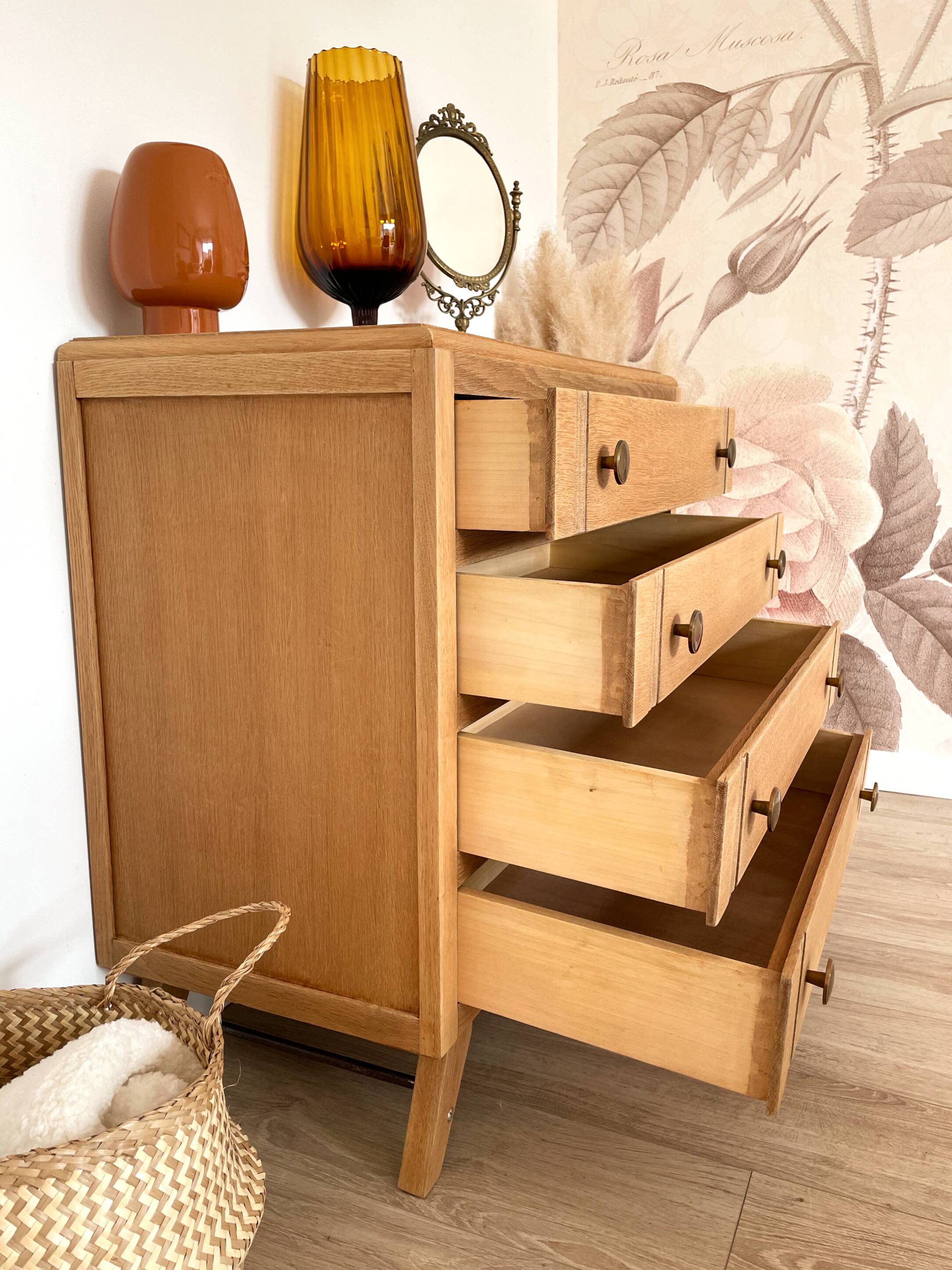 Vintage chest of drawers