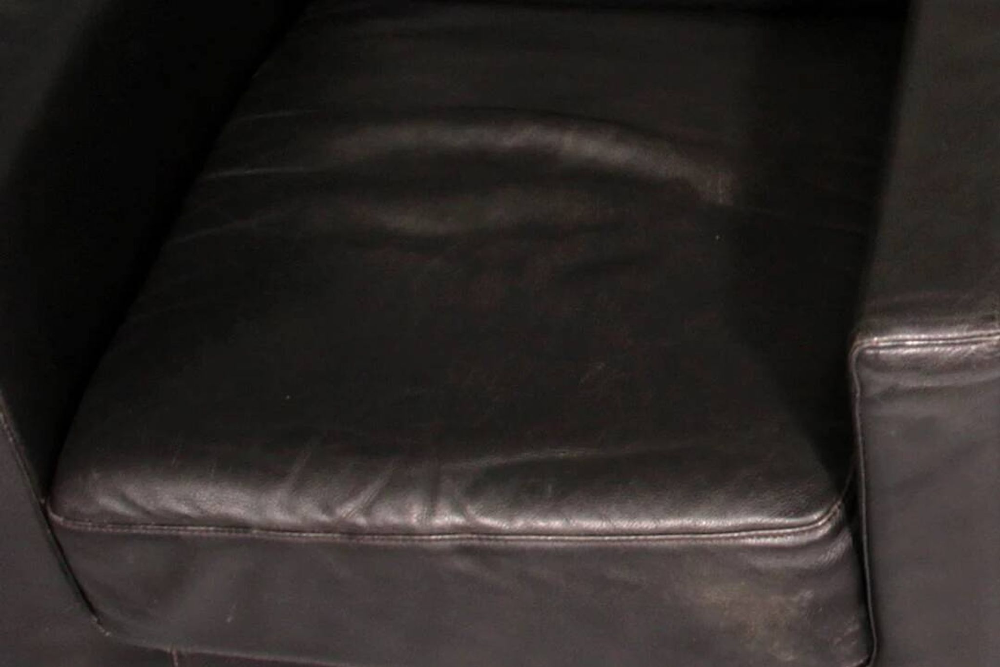 Italian modern leather swivel lounge chair steel by Natuzzi, Italy 1970