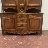 Provencal buffet in solid walnut Two-body buffet with pendulum 19th century