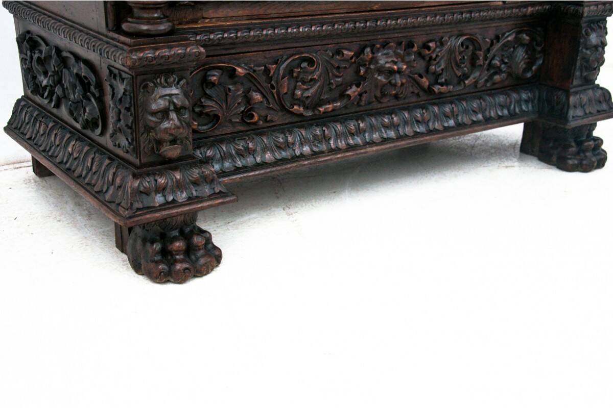 Armoire de chasse, France, vers 1890.