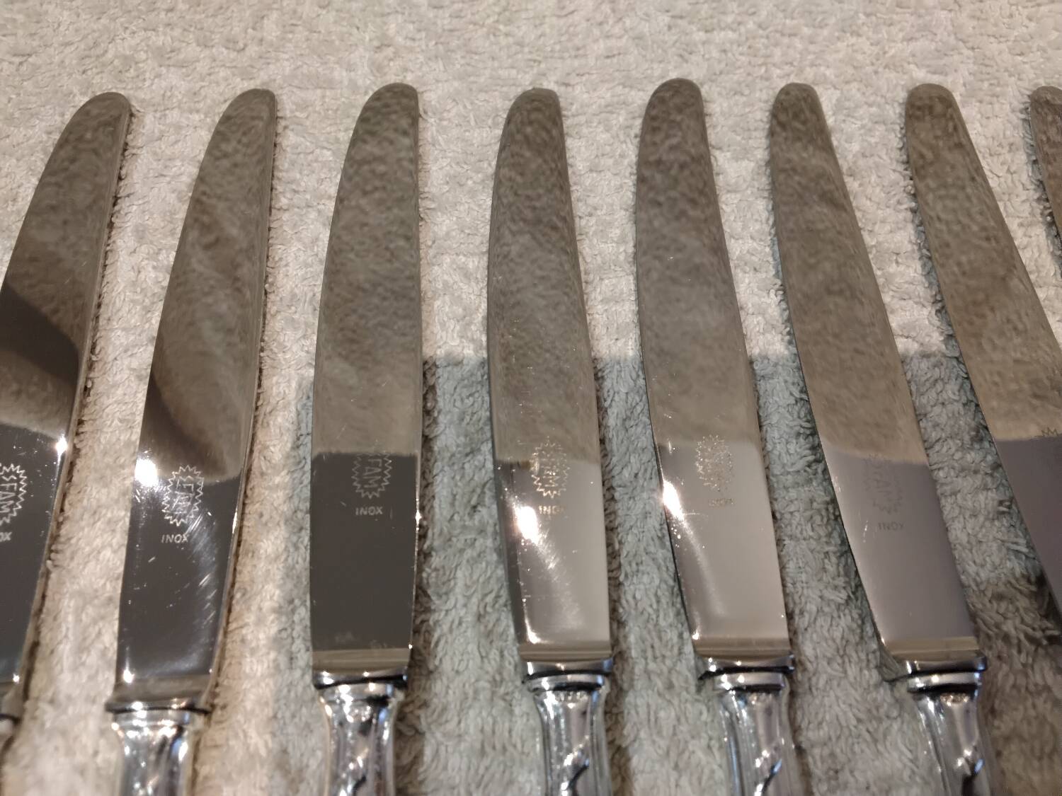 12 silver-plated metal lunch knives, SFAM silversmith, Russian handle, 16.9cm