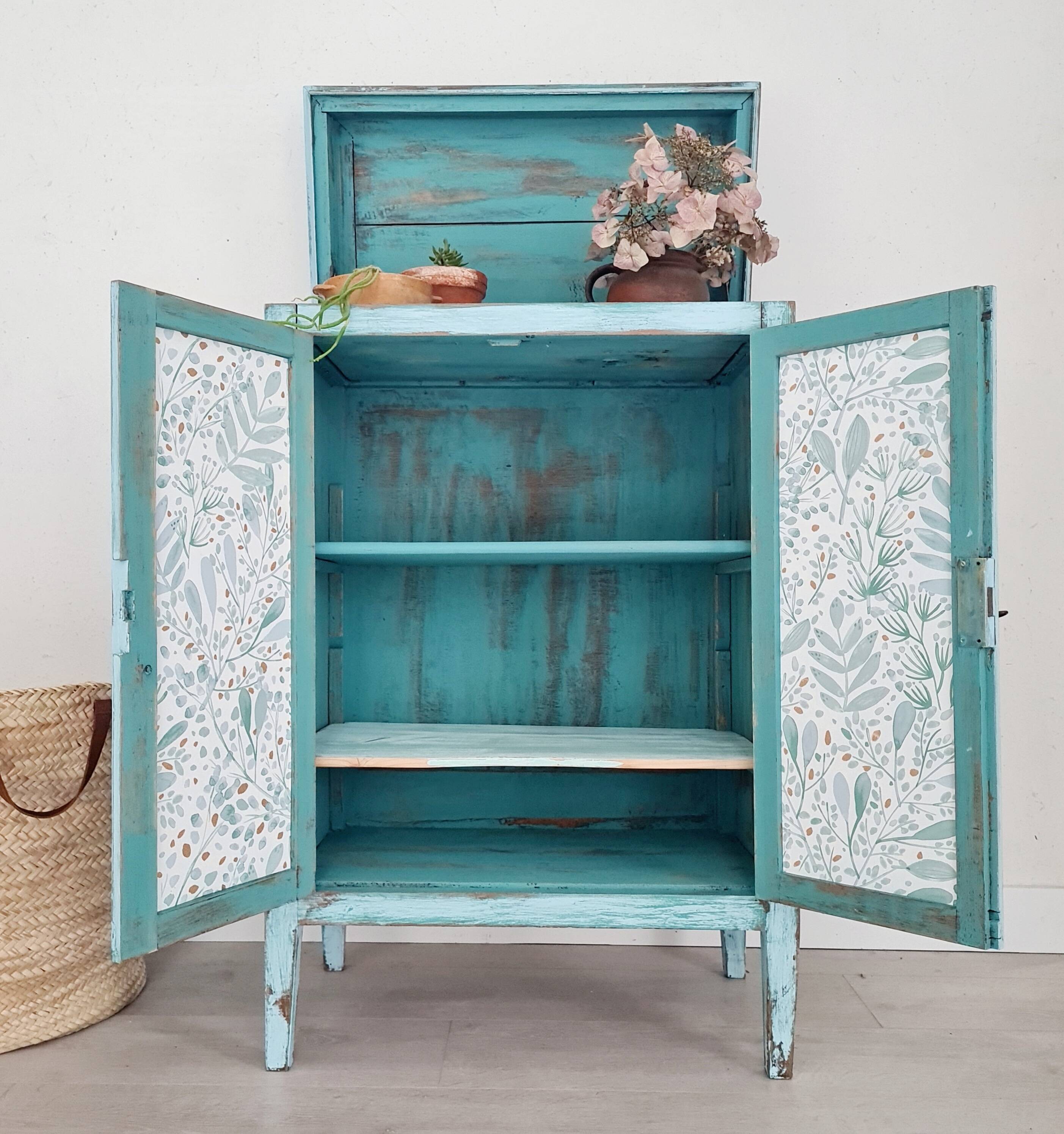 Parisian buffet with blue patina