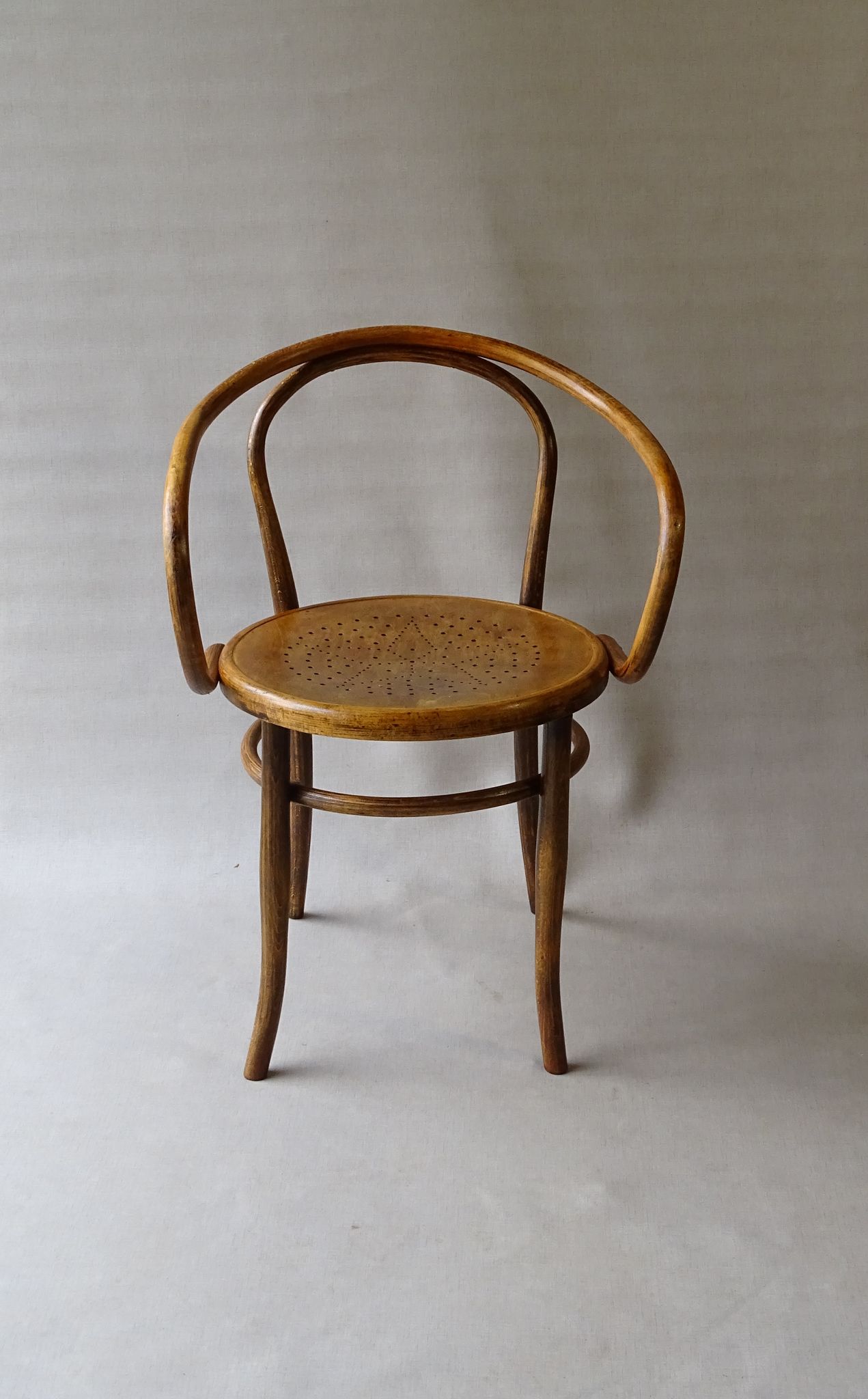 Armchair Le Corbusier by Fischel 1915 seat wood Etoile