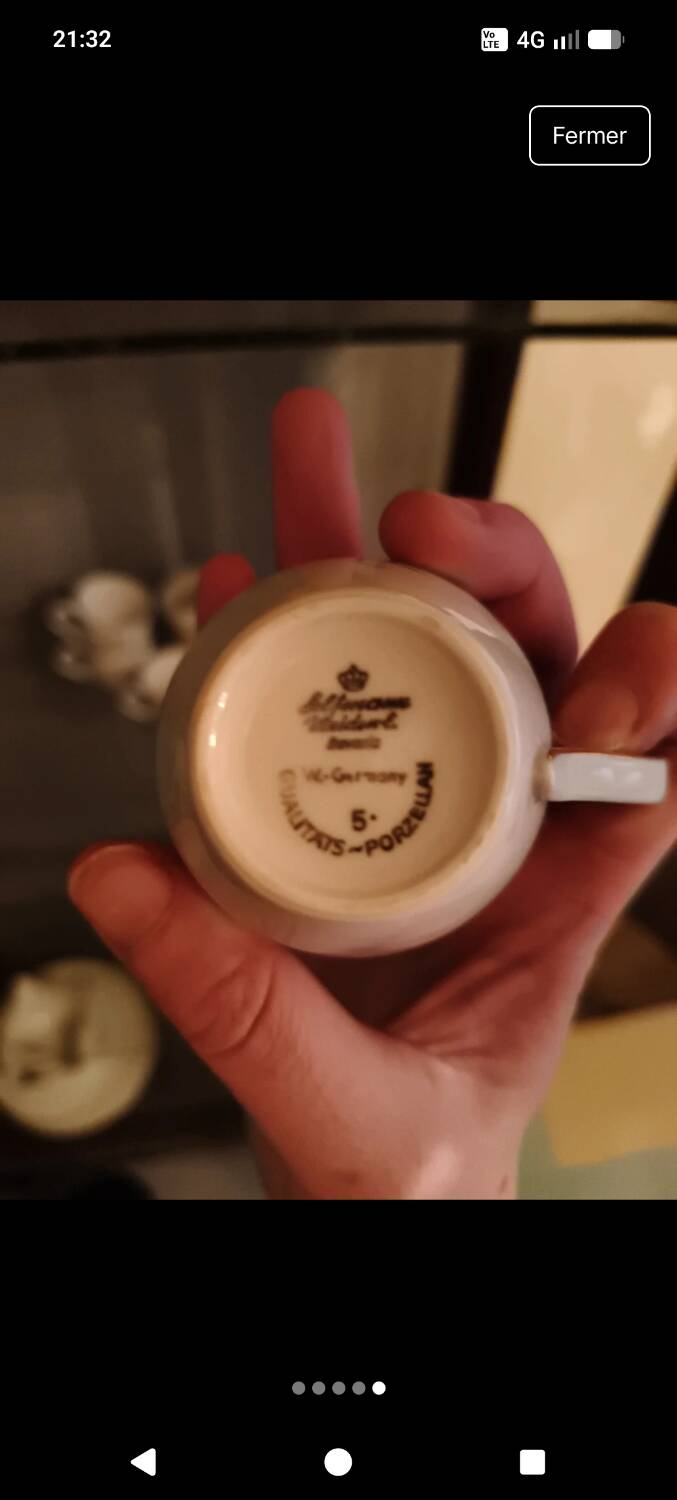 Bavarian porcelain cups