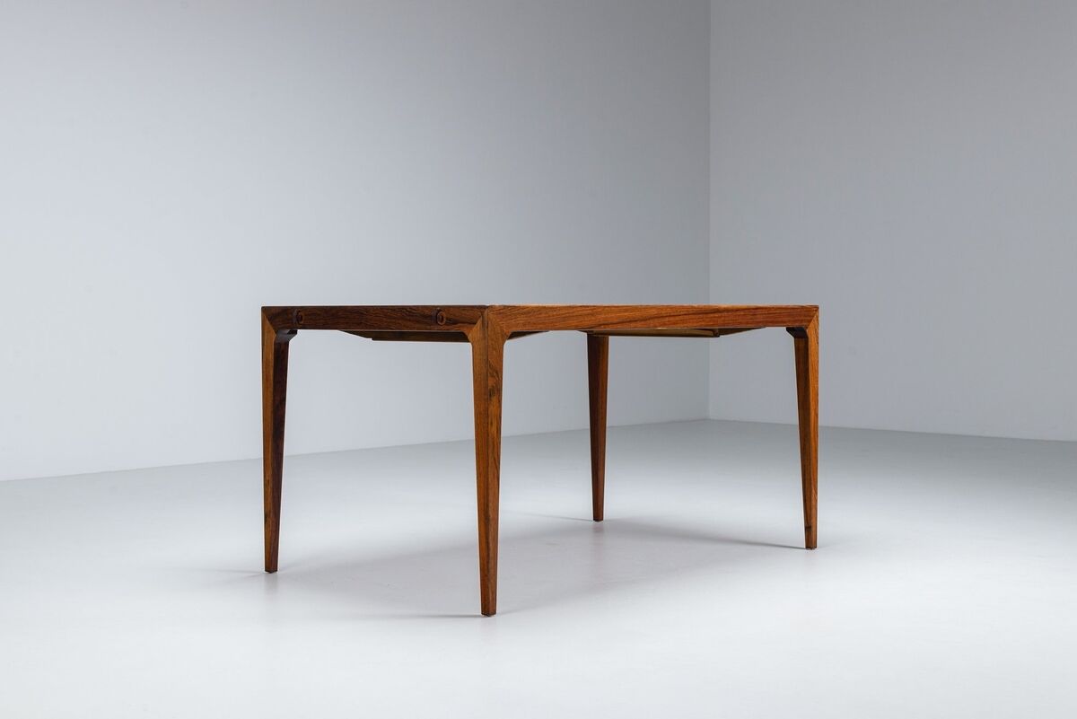 Kai Winding dining table in rosewood Poul Hundevad Denmark 1960