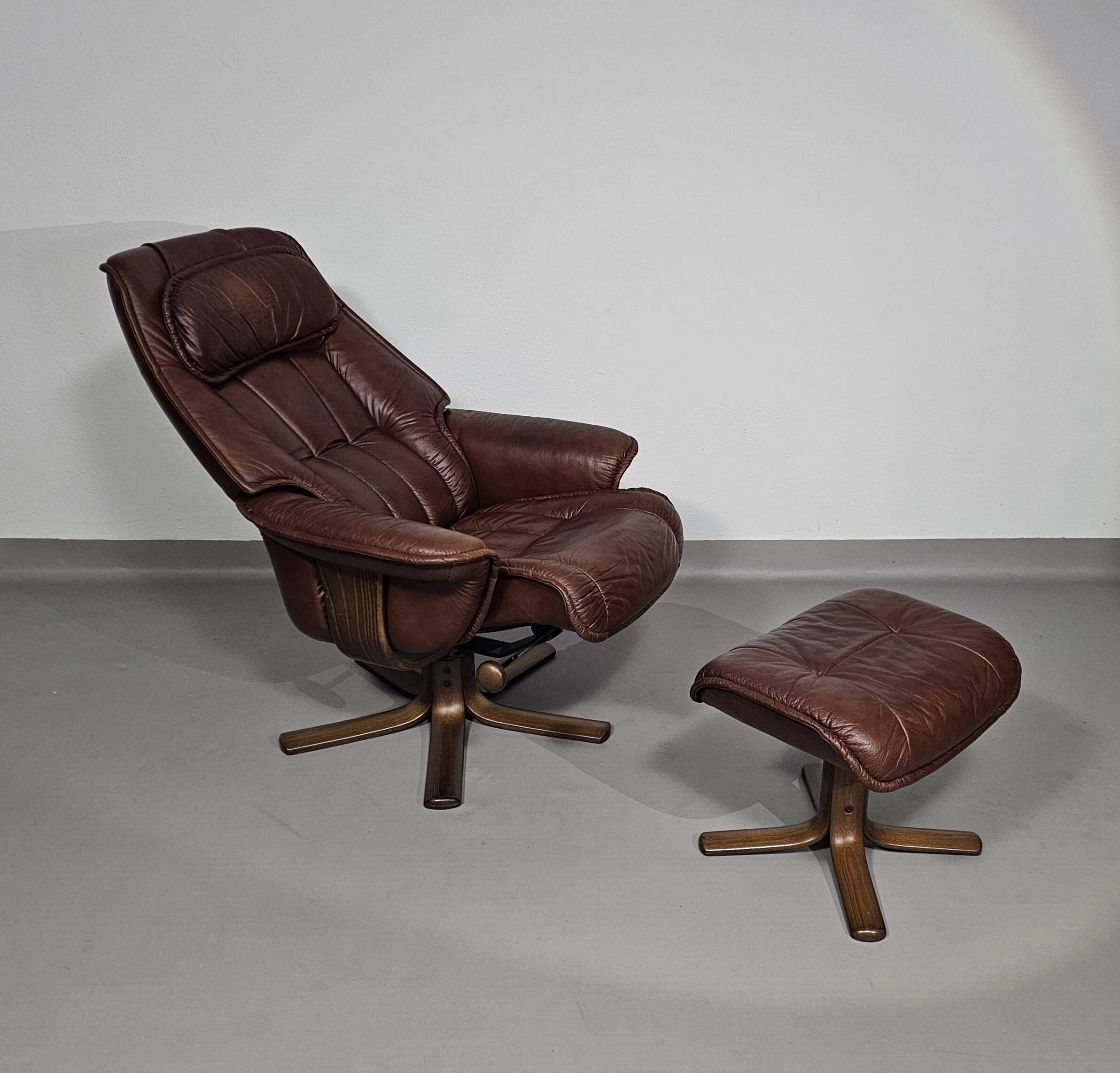 Relax / lounge chair / ottoman / Hjellegjerde Møbel / Sweden Recliner