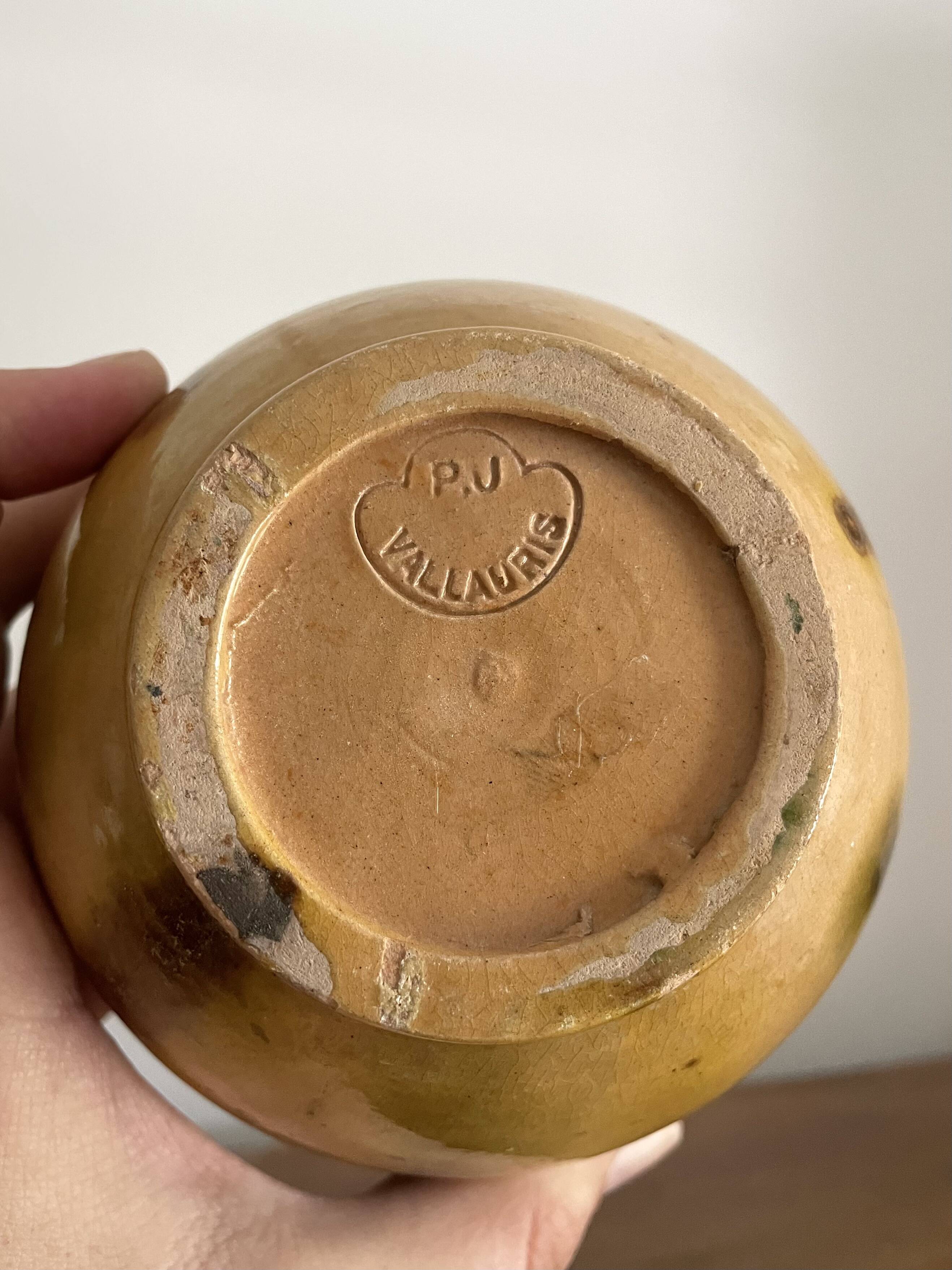 Lot d’une cruche et 2 petits vases