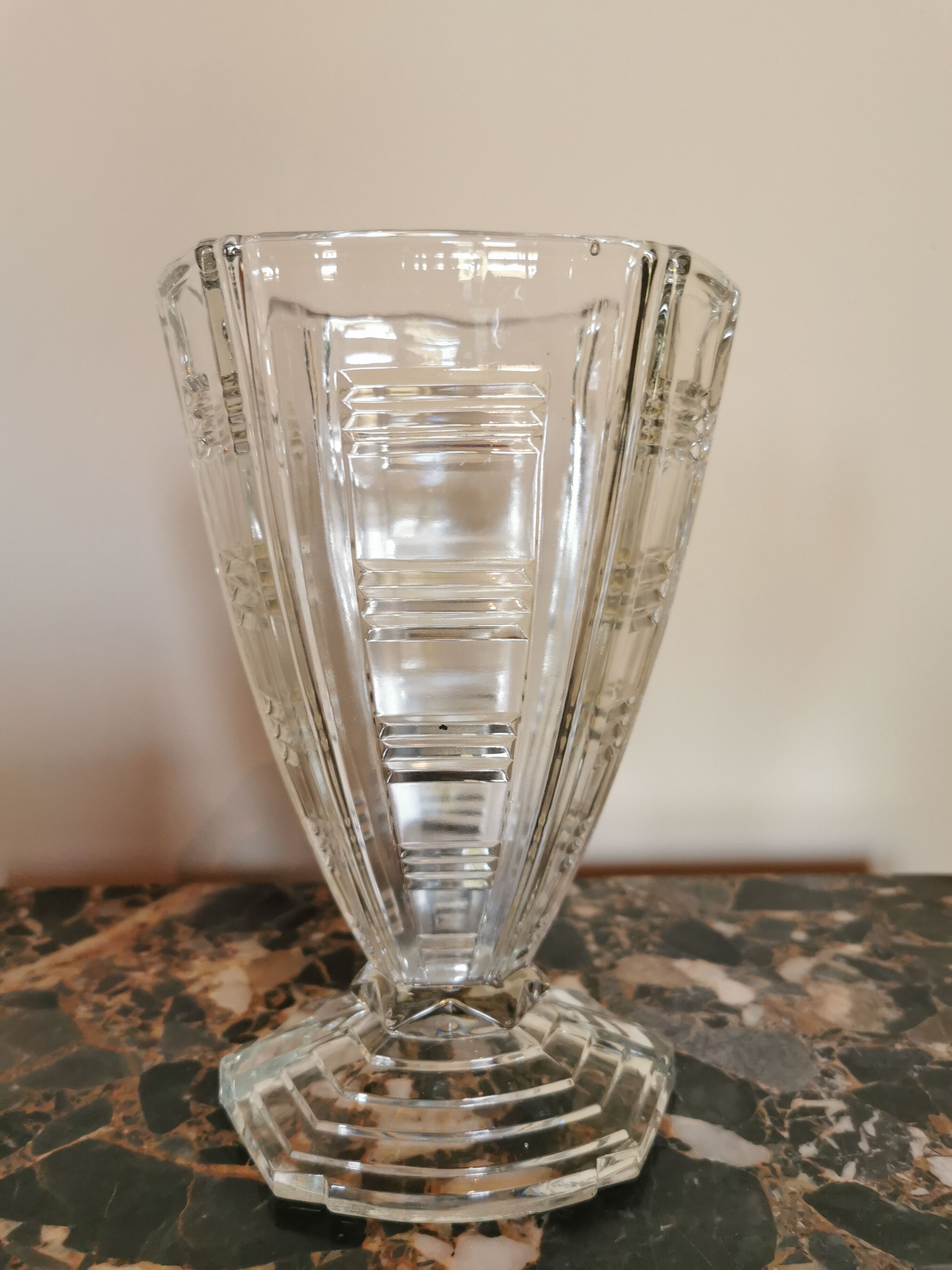 Art Deco vase in clear glass