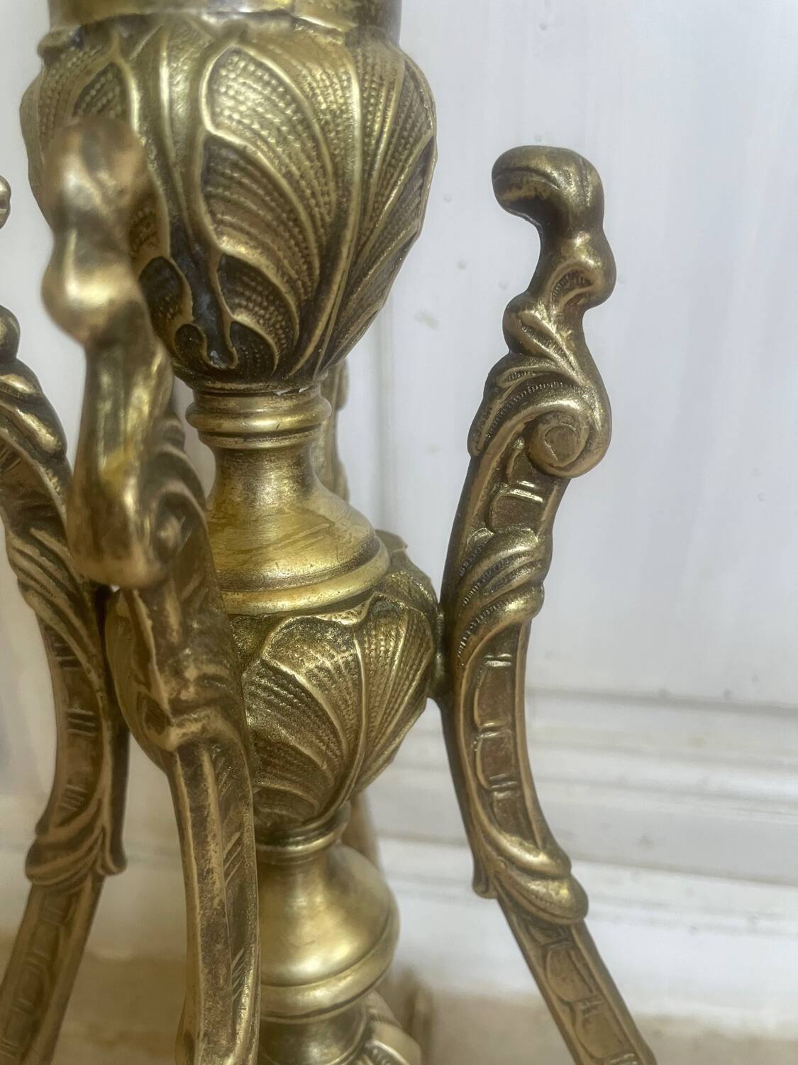 Freestanding brass coat rack