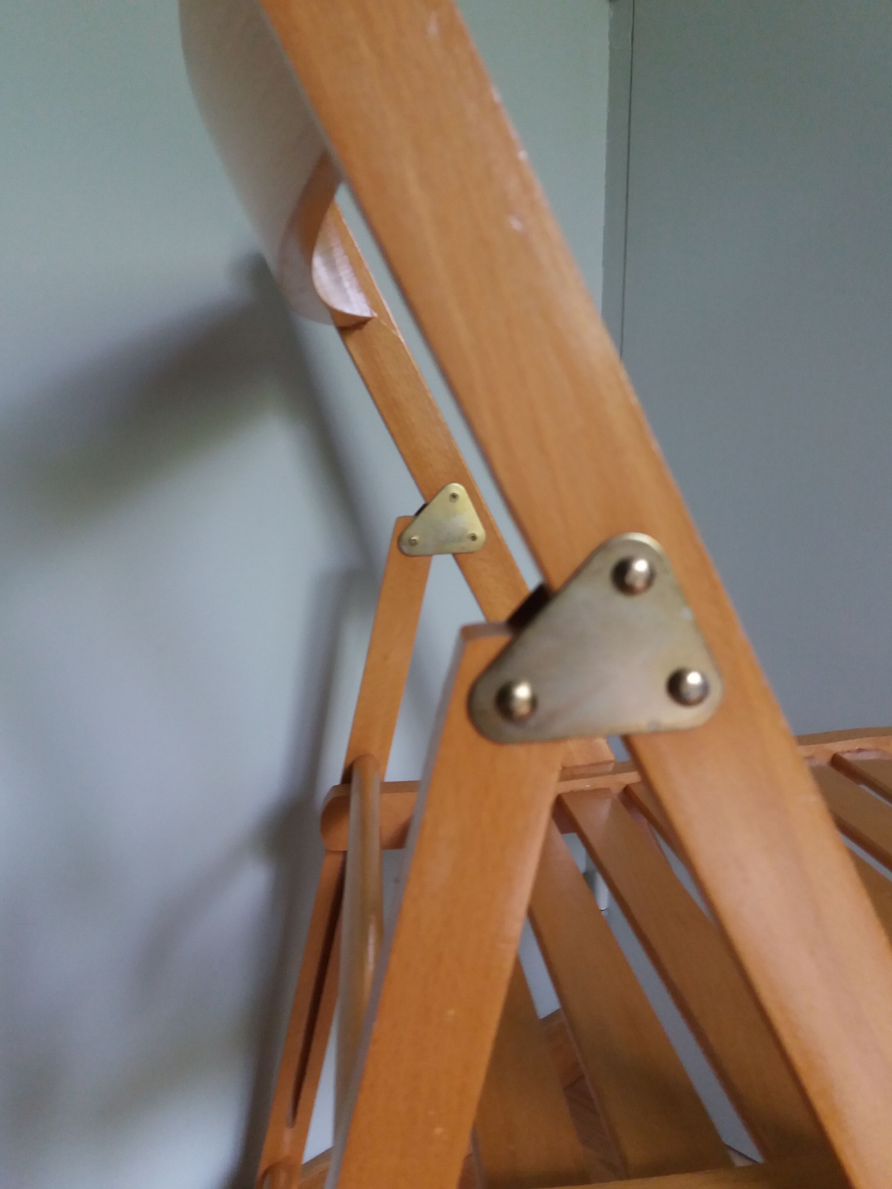 Wooden folding chair