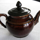 Ancienne cafetière en céramique vernissée marron