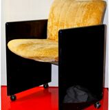 Fauteuil noir et or