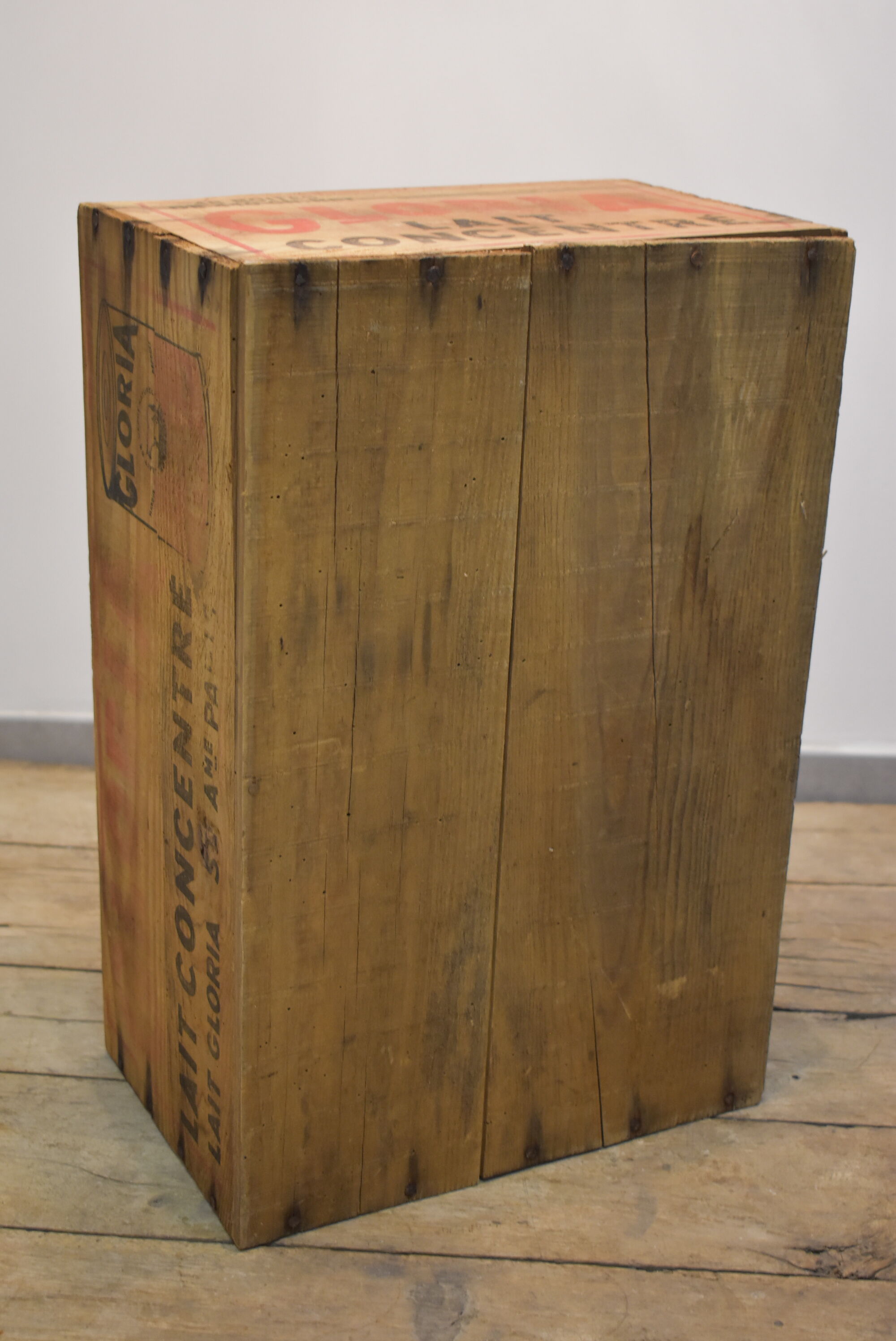 Gloria wooden milk box