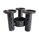 Brutalist candle holder tripod in black metal / vintage 60s-70s