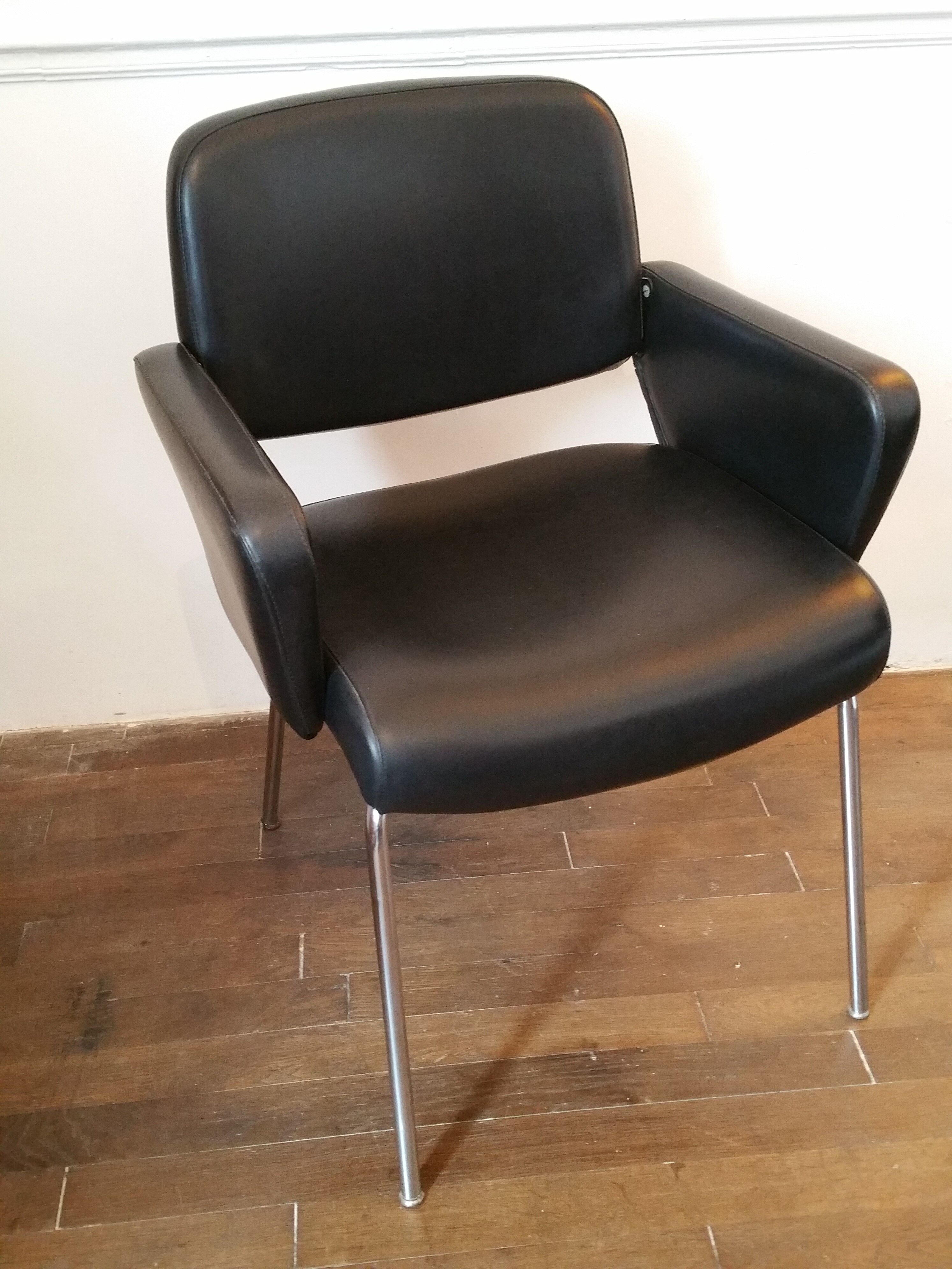 Paire de fauteuils 70's