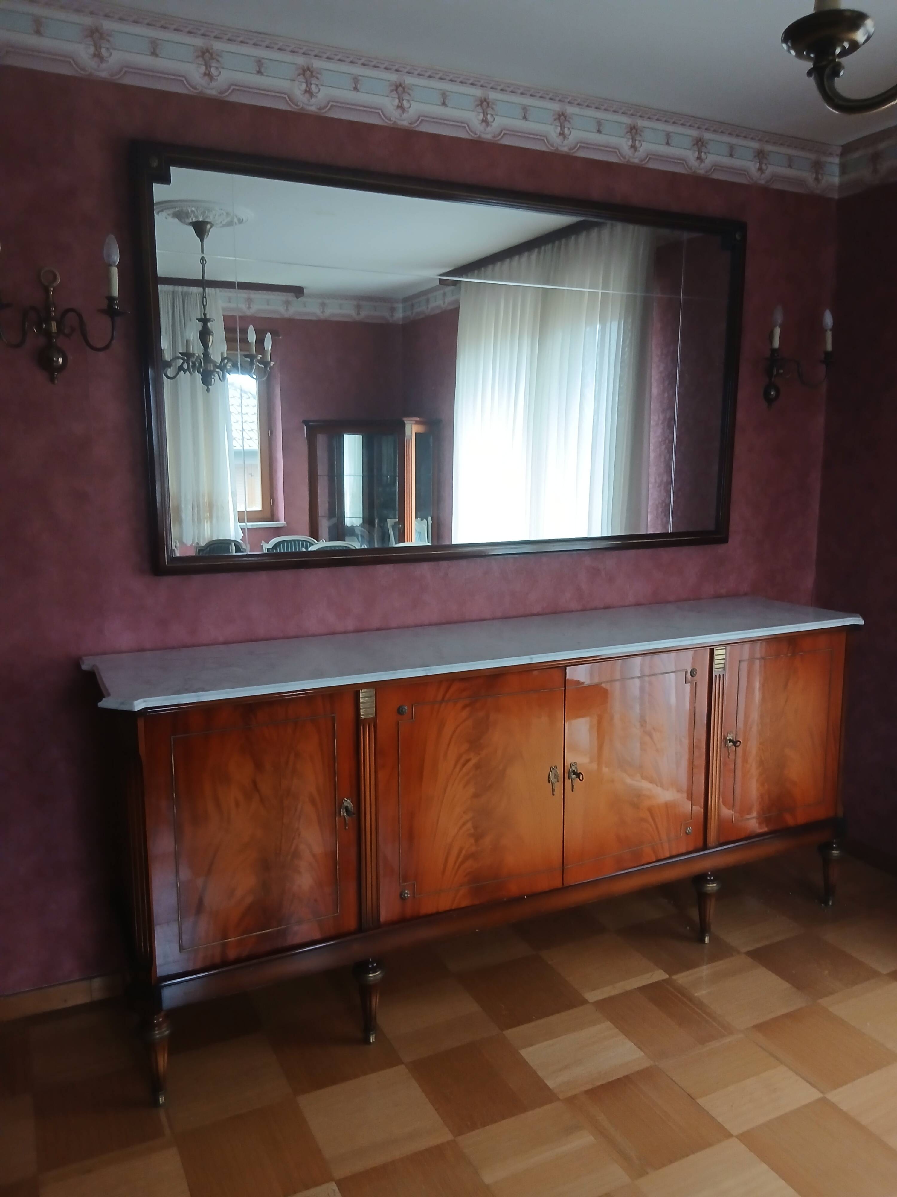 Meuble enfilade 4 portes style Louis XVI en Acajou avec plaque de marbre