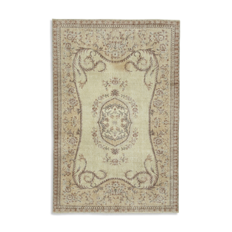 Handwoven decorative anatolian beige carpet 167 cm x 253 cm - 24927