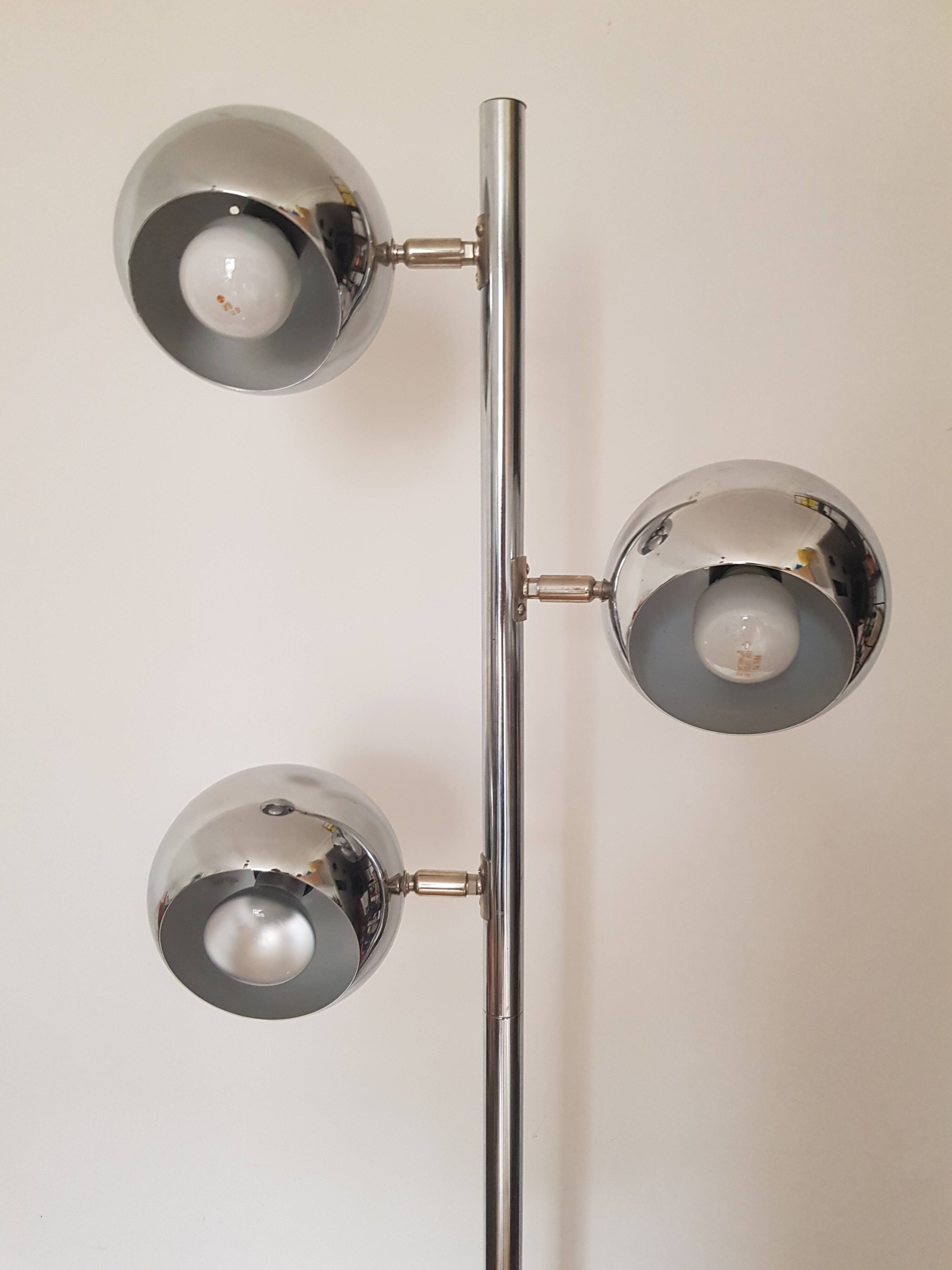 Vintage floor lamp with 3 globes