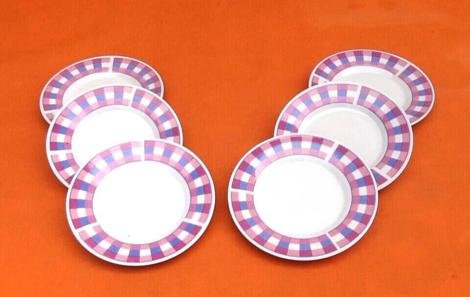 6 small porcelain plates/saucers with checkered pattern