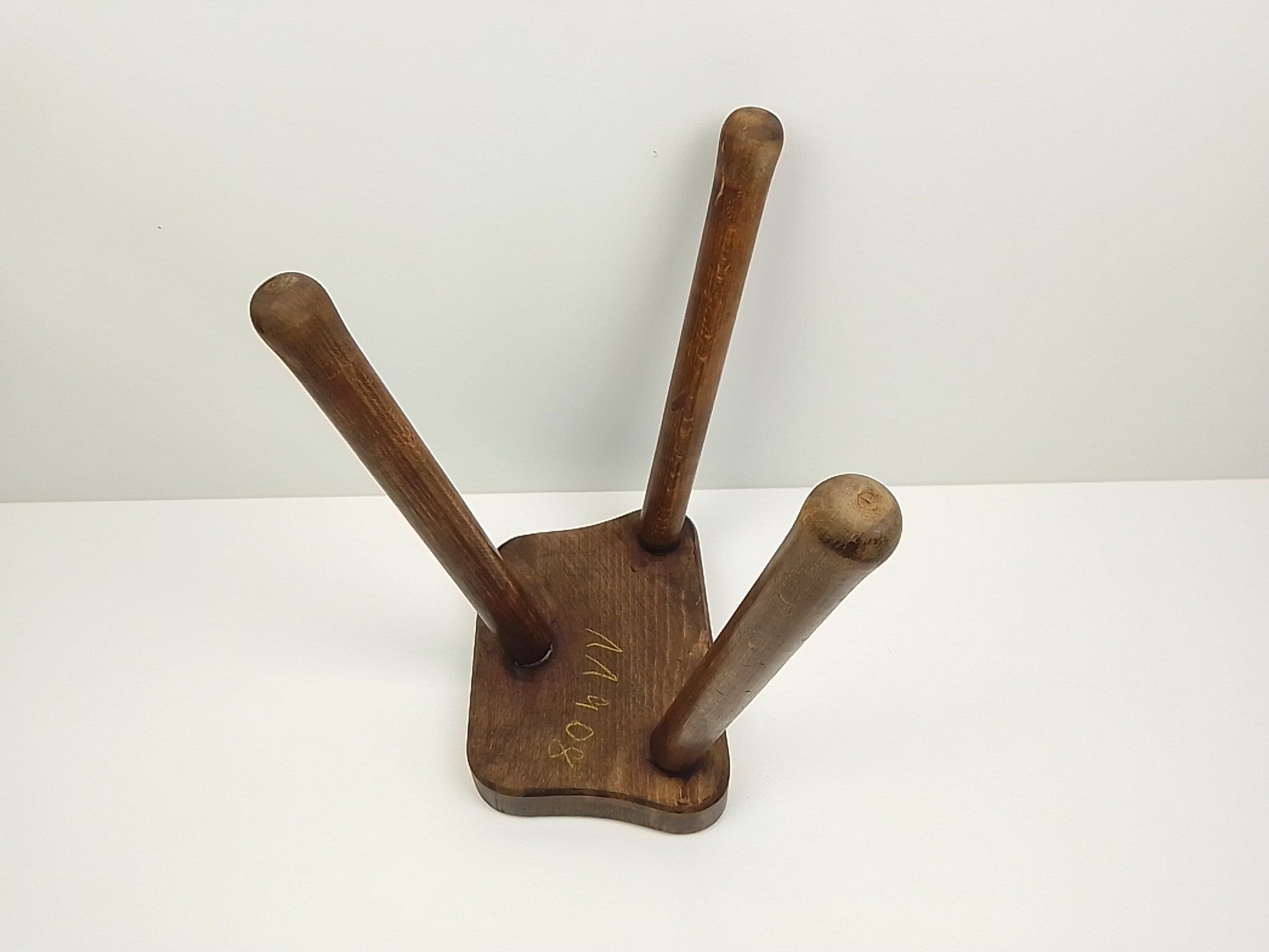 Wooden tripod stool 33 cm