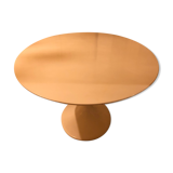 White marble table