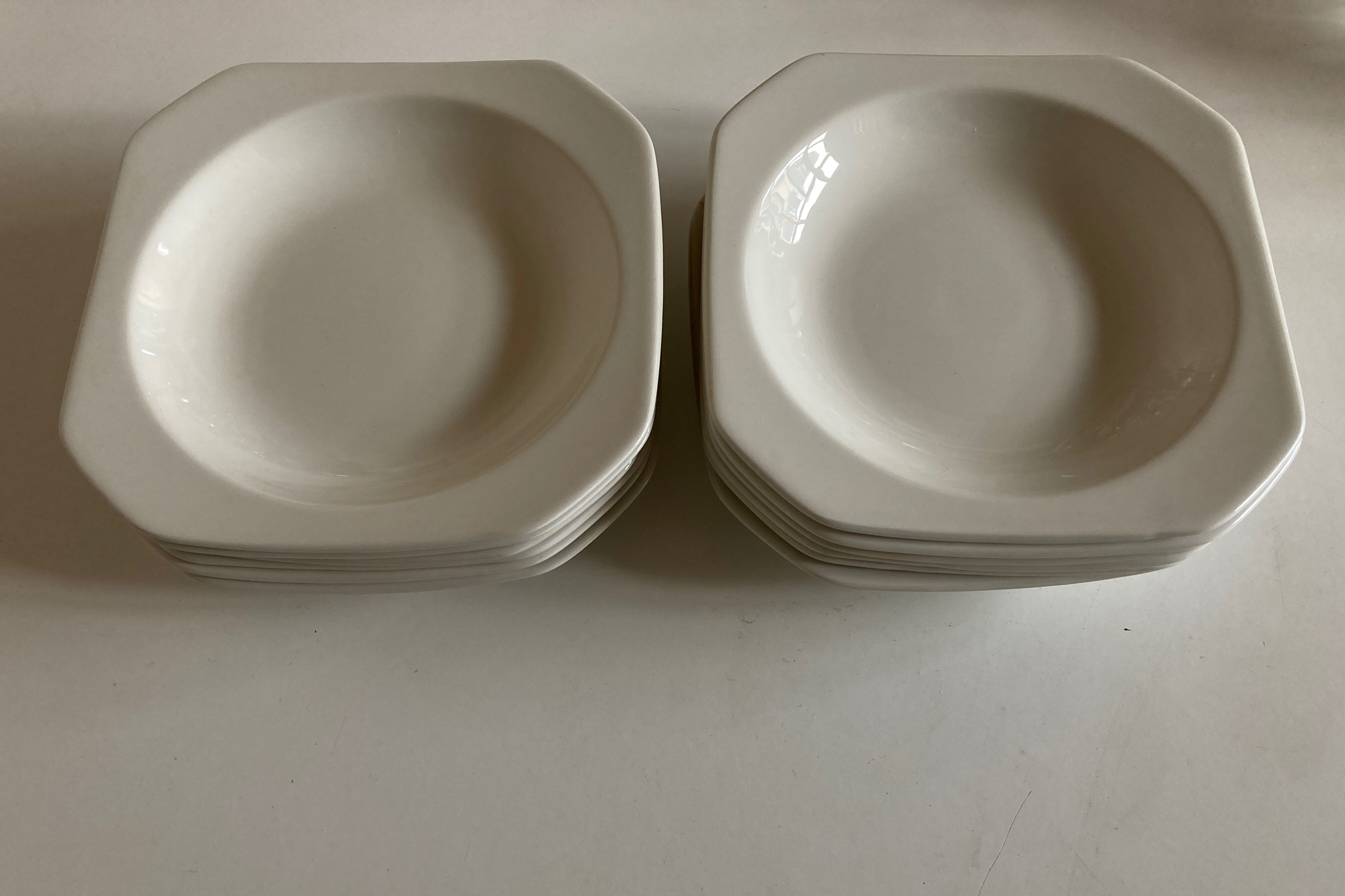 Set of 6 Scandinavian octagonal deep plates from the 1970s.