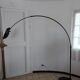 Lampadaire noir arqué Leonardo Marelli pour Estiluz vintage 1980'S
