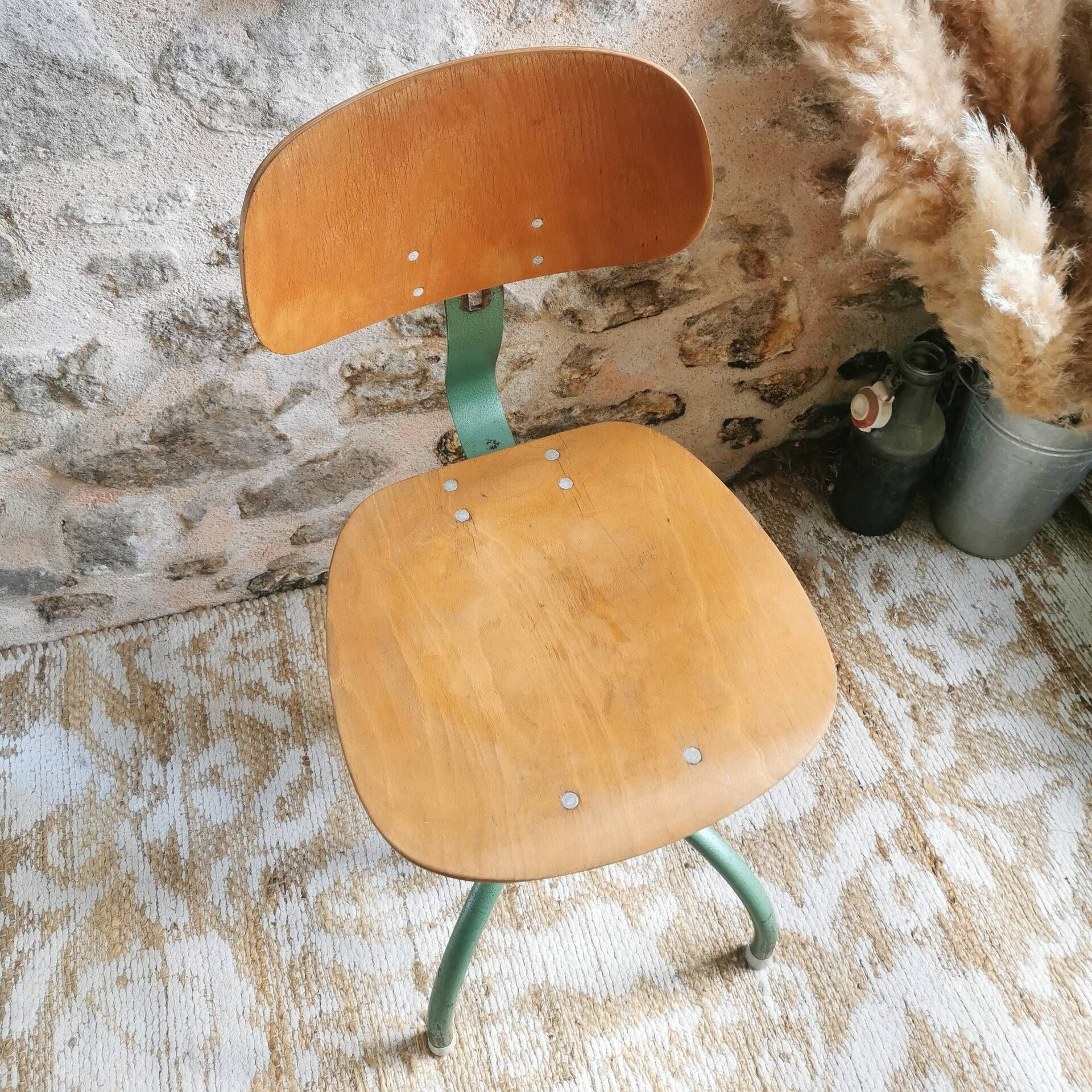 Ancienne chaise d’atelier réglable, Vintage industriel