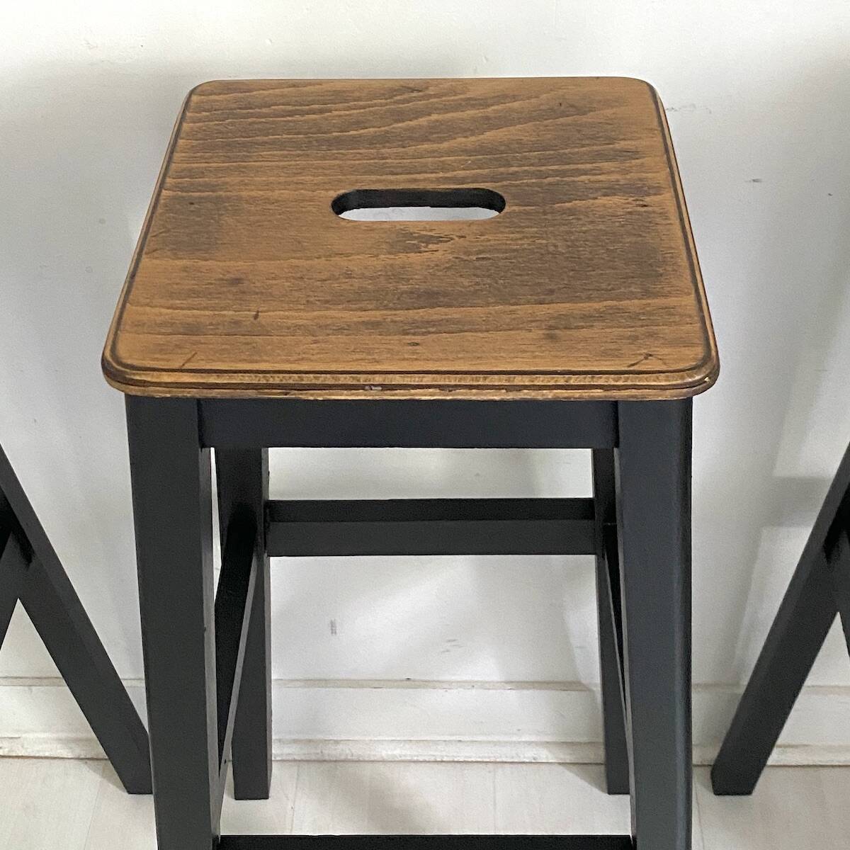 Set of 3 high workshop stools