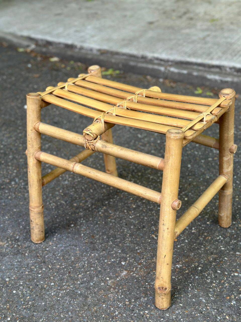2 tabourets vintage en bambou et rotin des années 60 style riviera