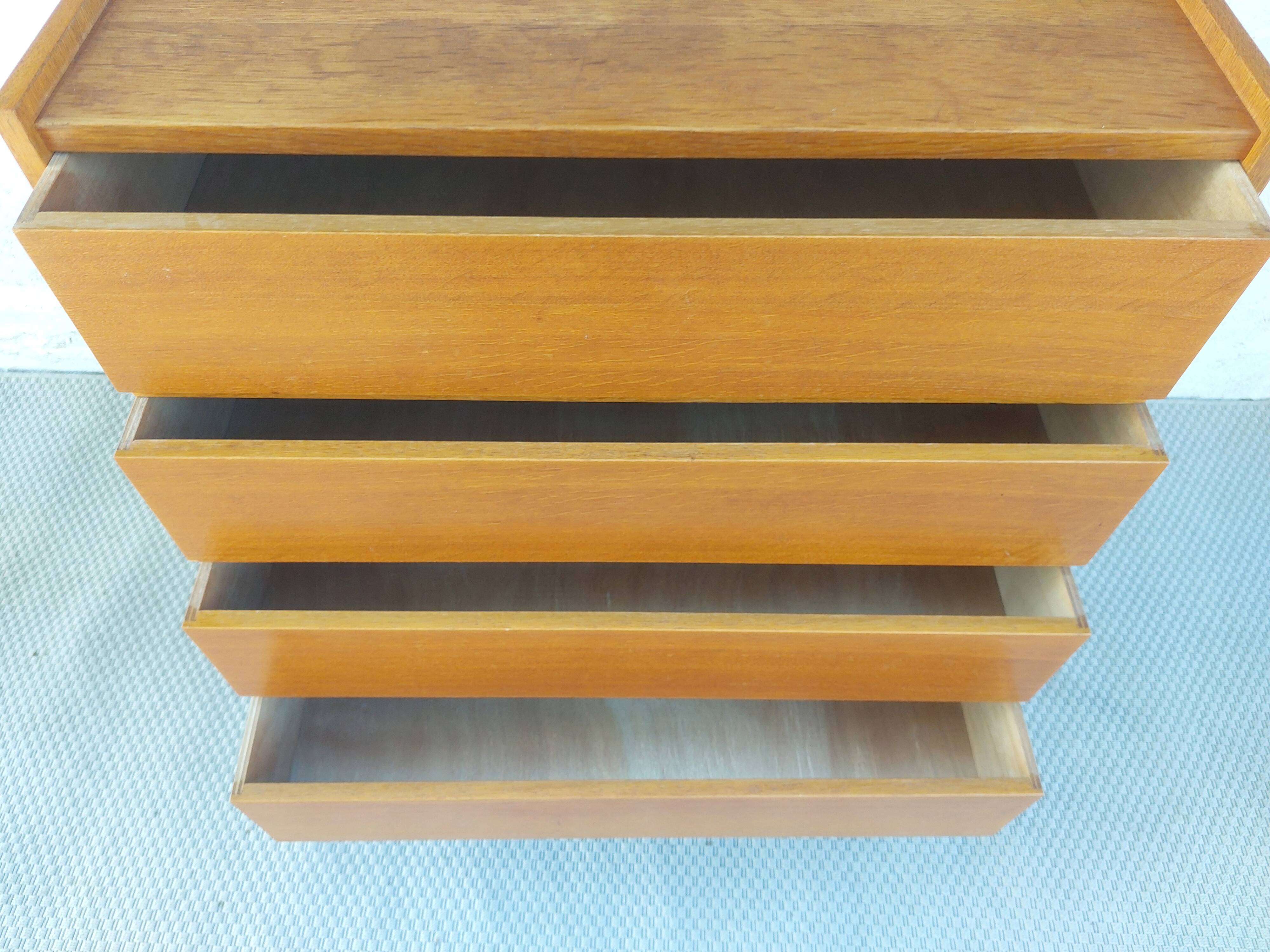 vintage chest of drawers, 60s-70s, "hidden" handles