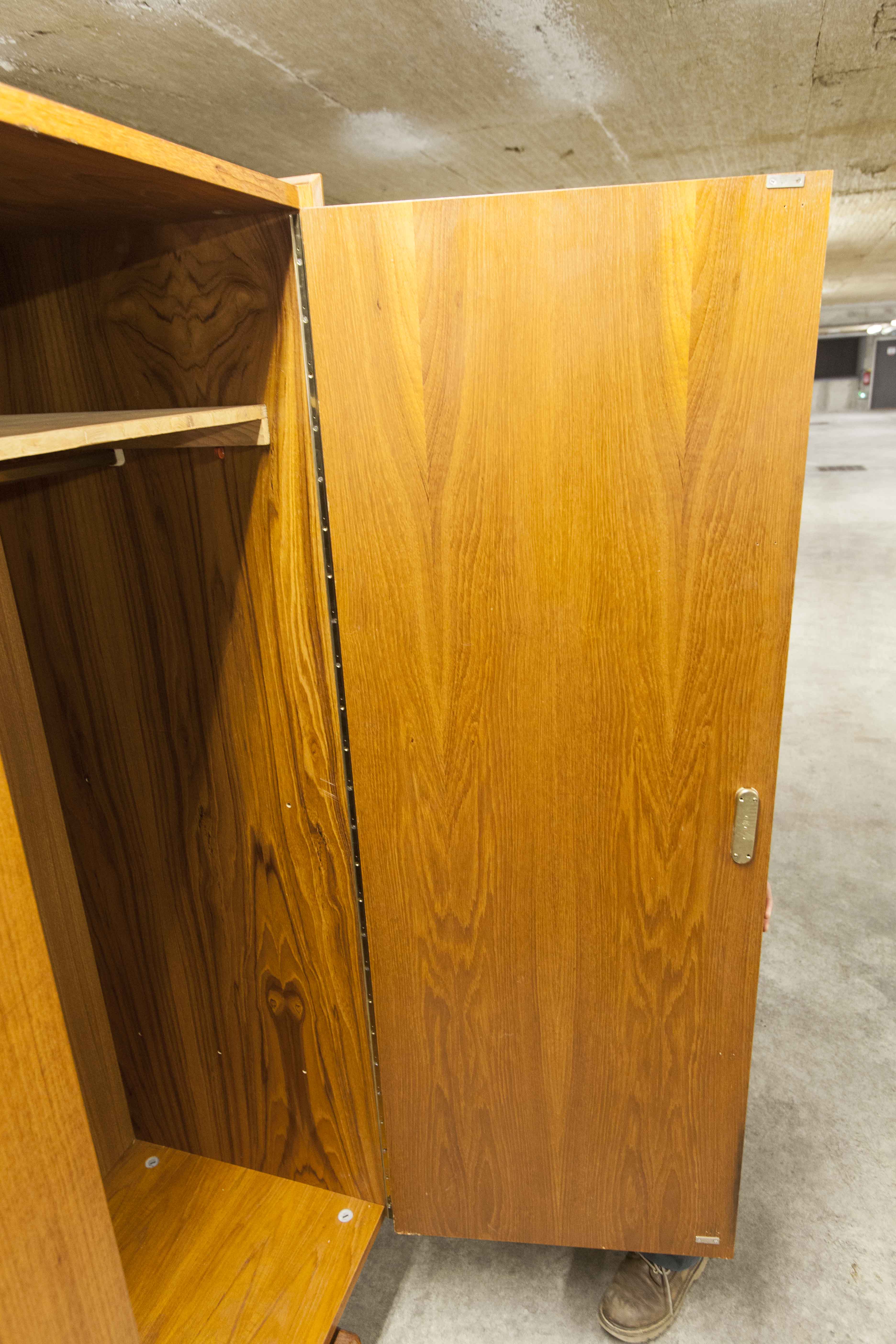Armoire teck des années 60 Simat Meubles