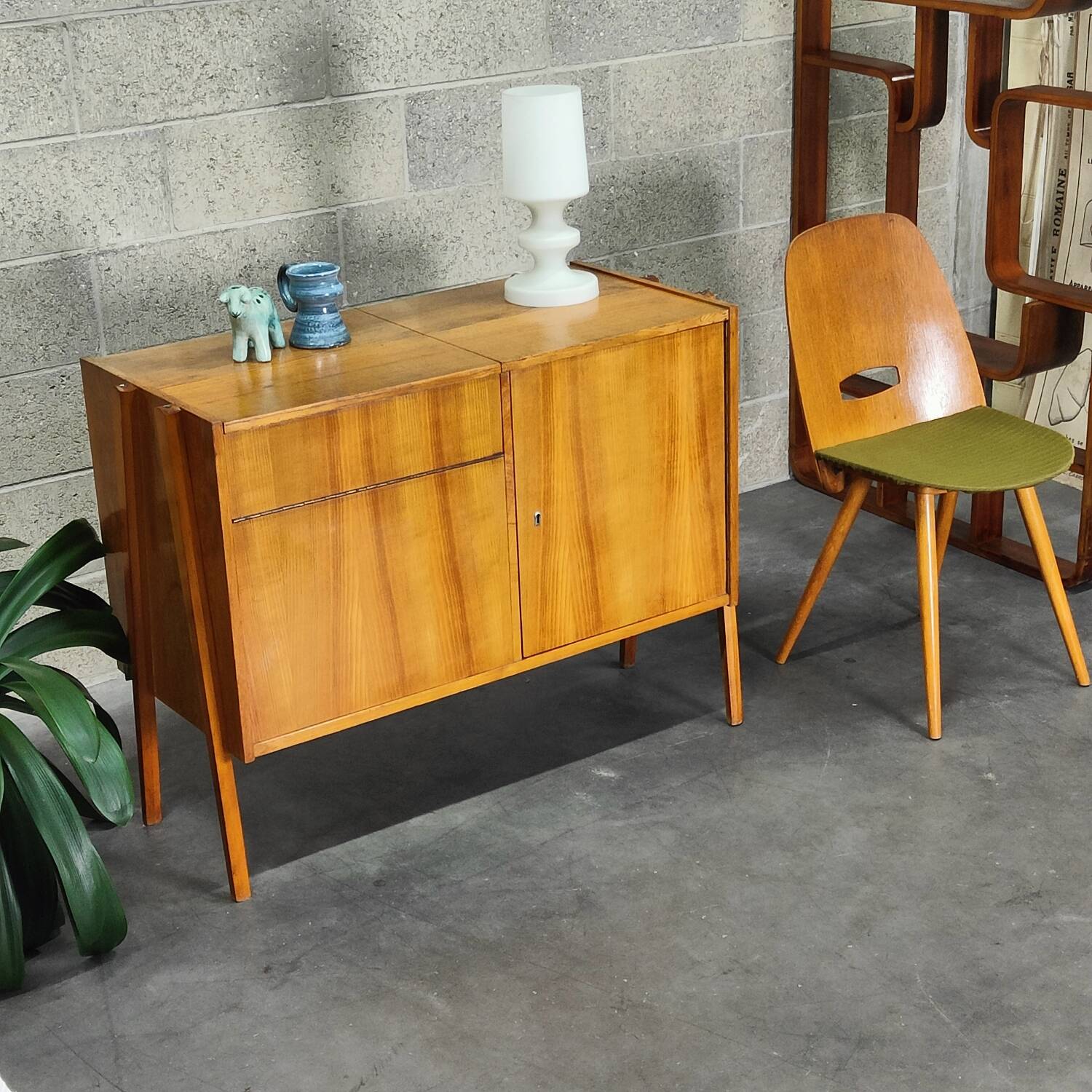Bar buffet, divider by Frantisek Jirak for Tatra Nabytok 1960