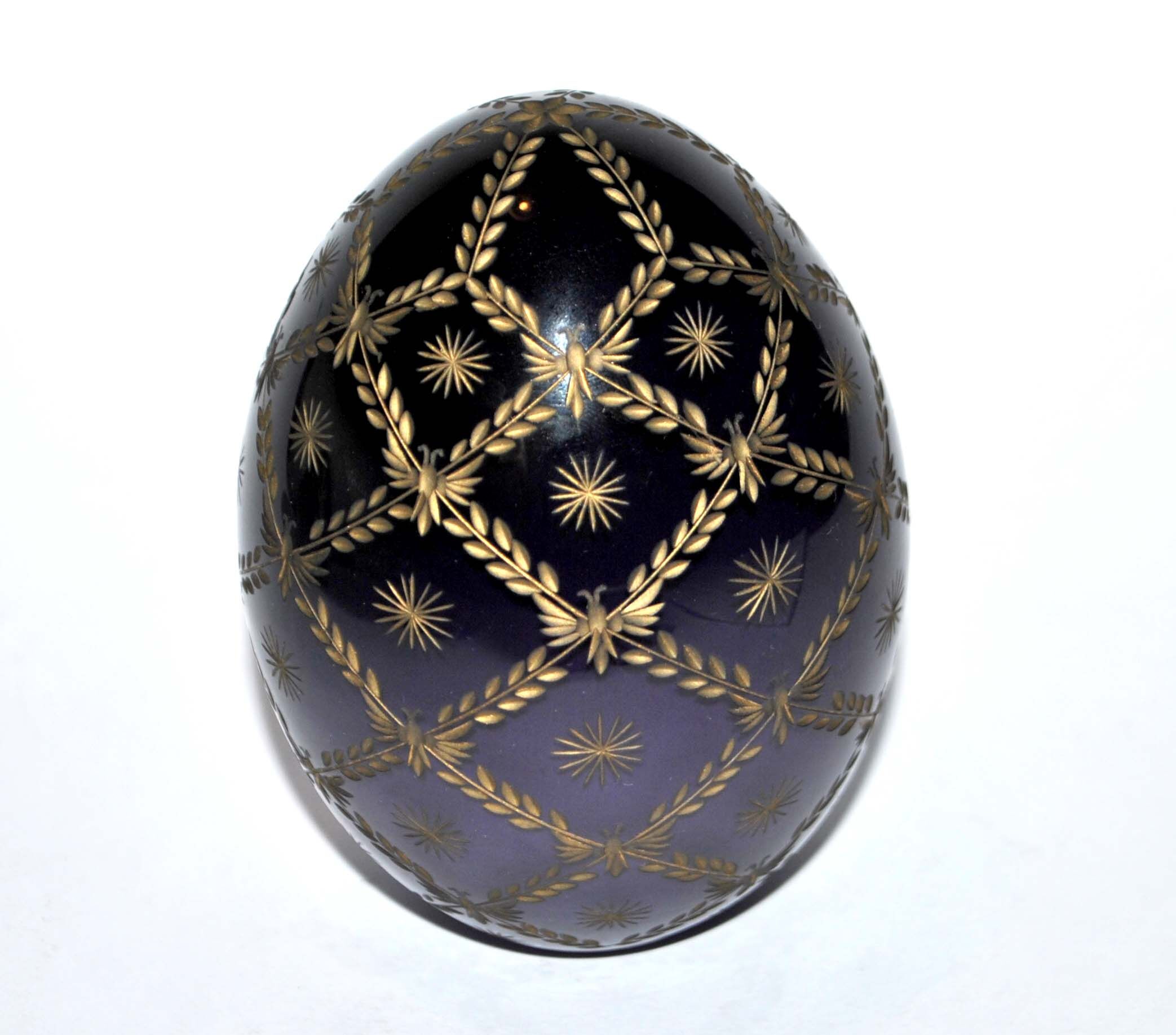 FABERGE Egg paperweight engraved purple gold signed by Fabergé numbered