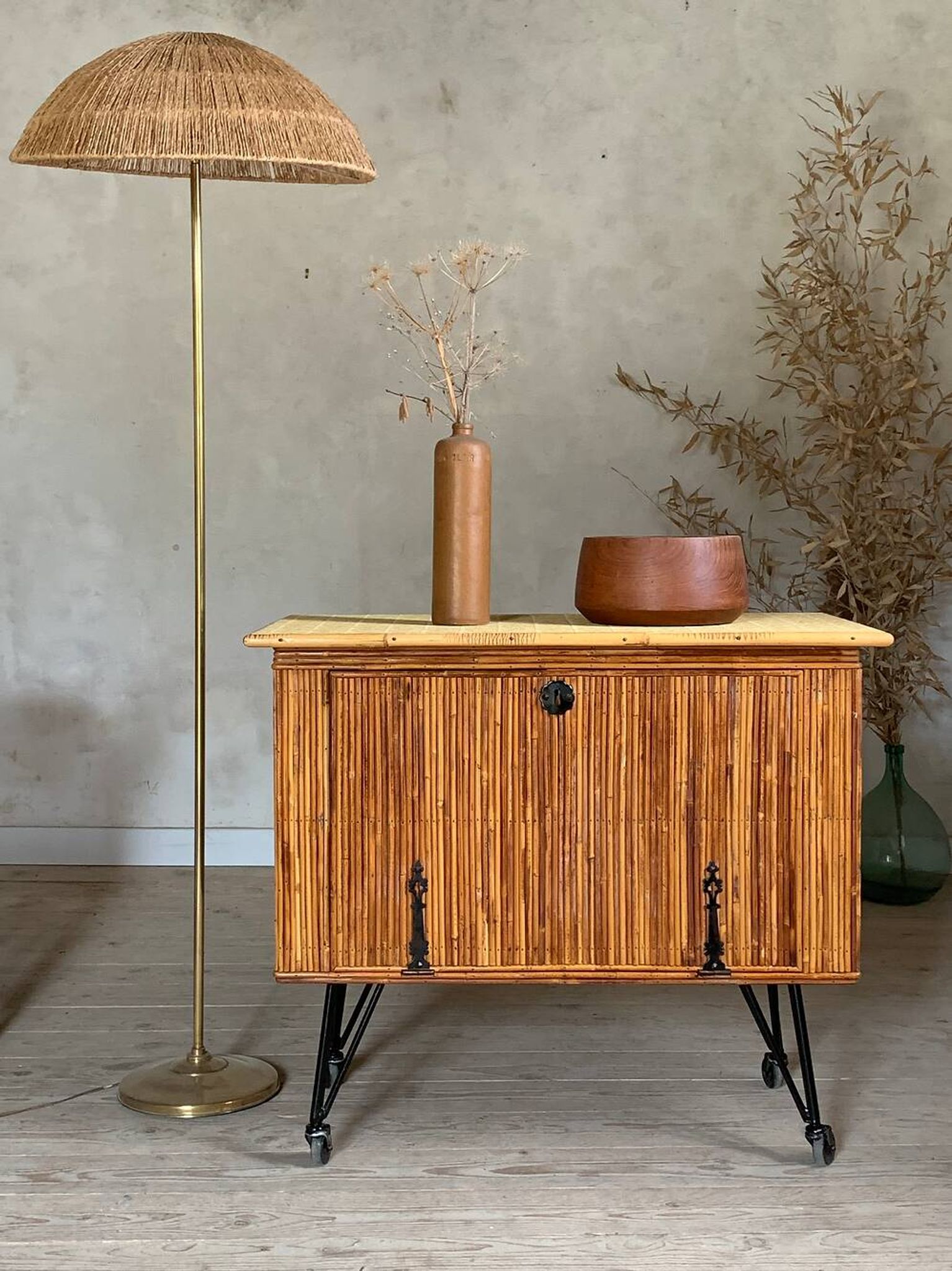 Buffet bar vintage en rotin