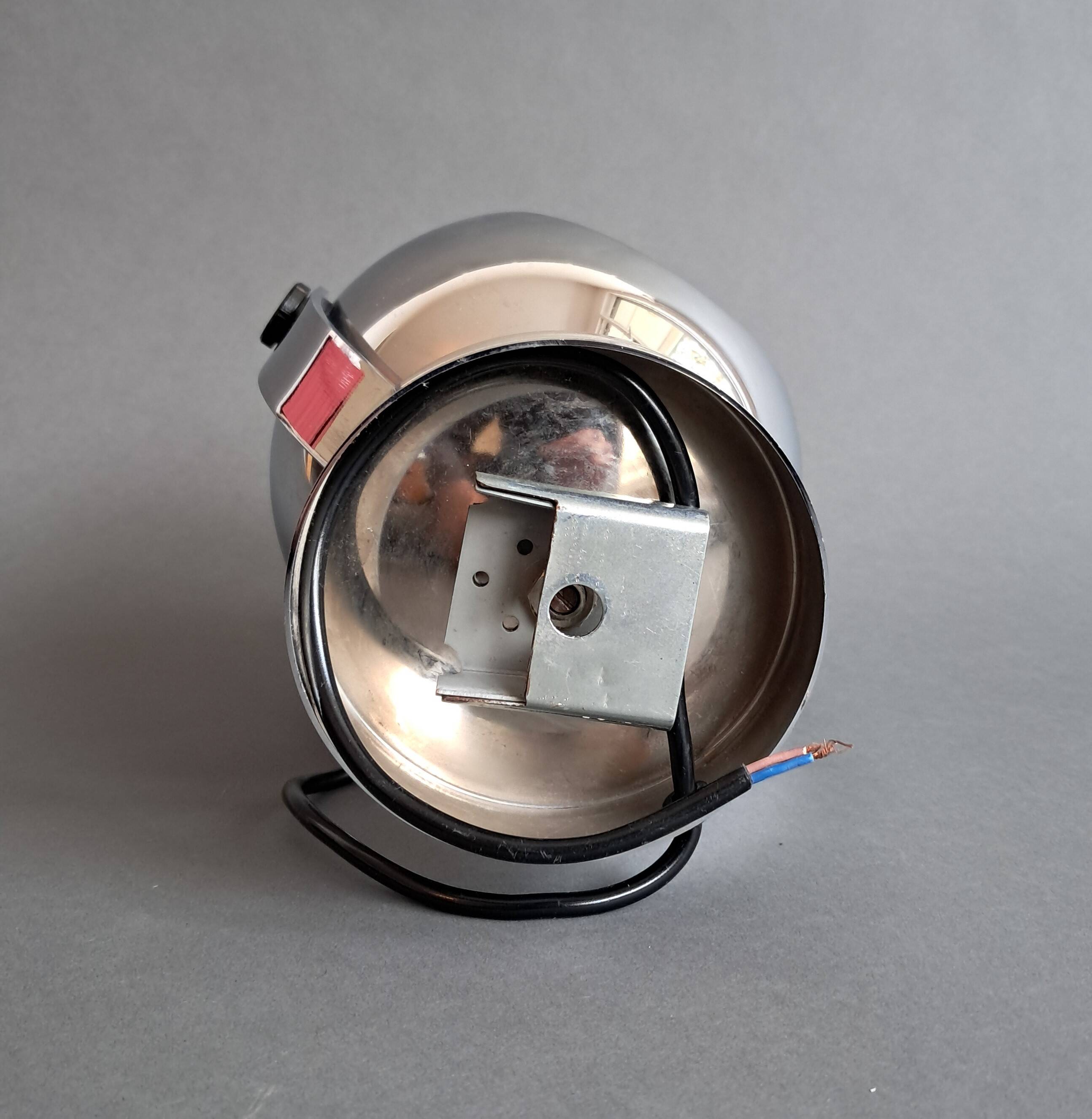 Eyeball chrome wall light 1960/1970