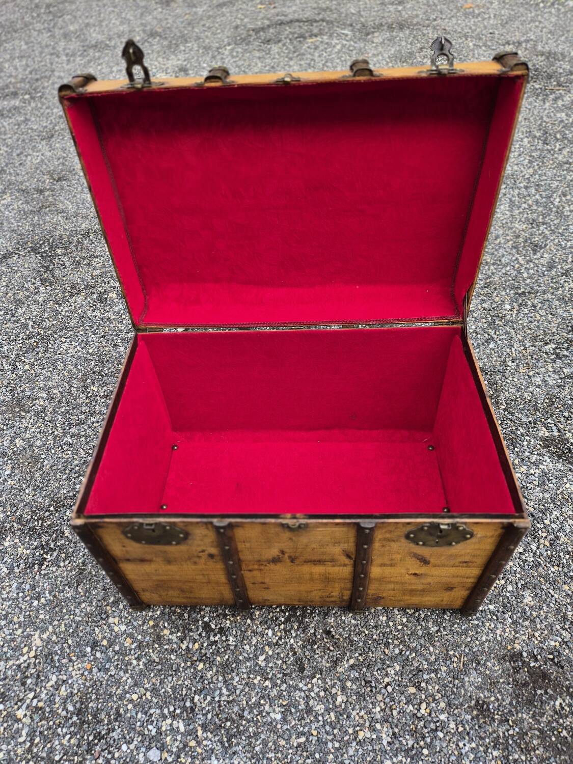 Antique toy chest/trunk/bar