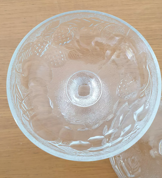 Chiseled glass candy box