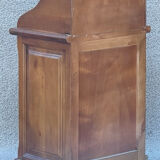Telephone cabinet