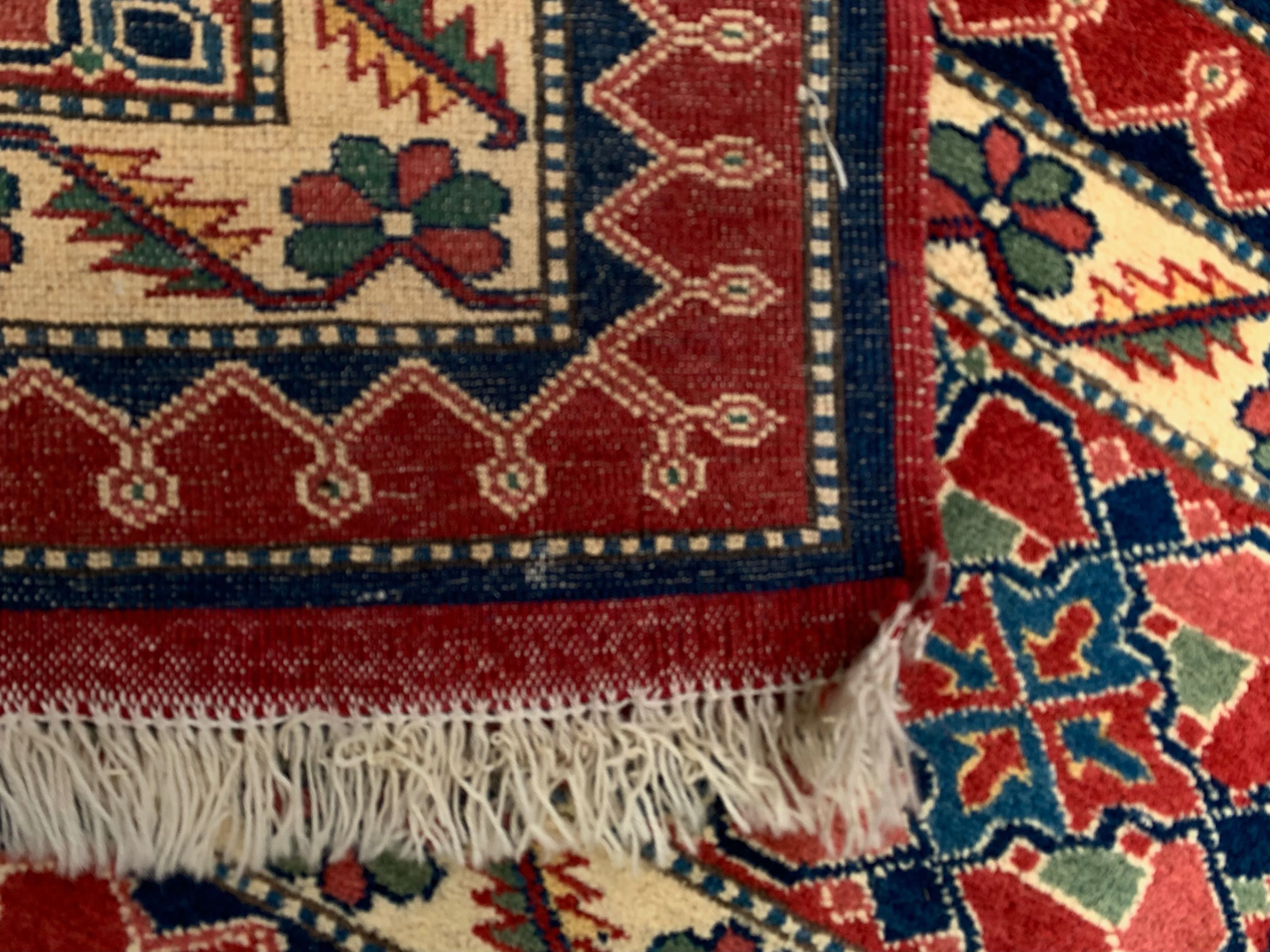 Turkish bergama rug 385x320 cm