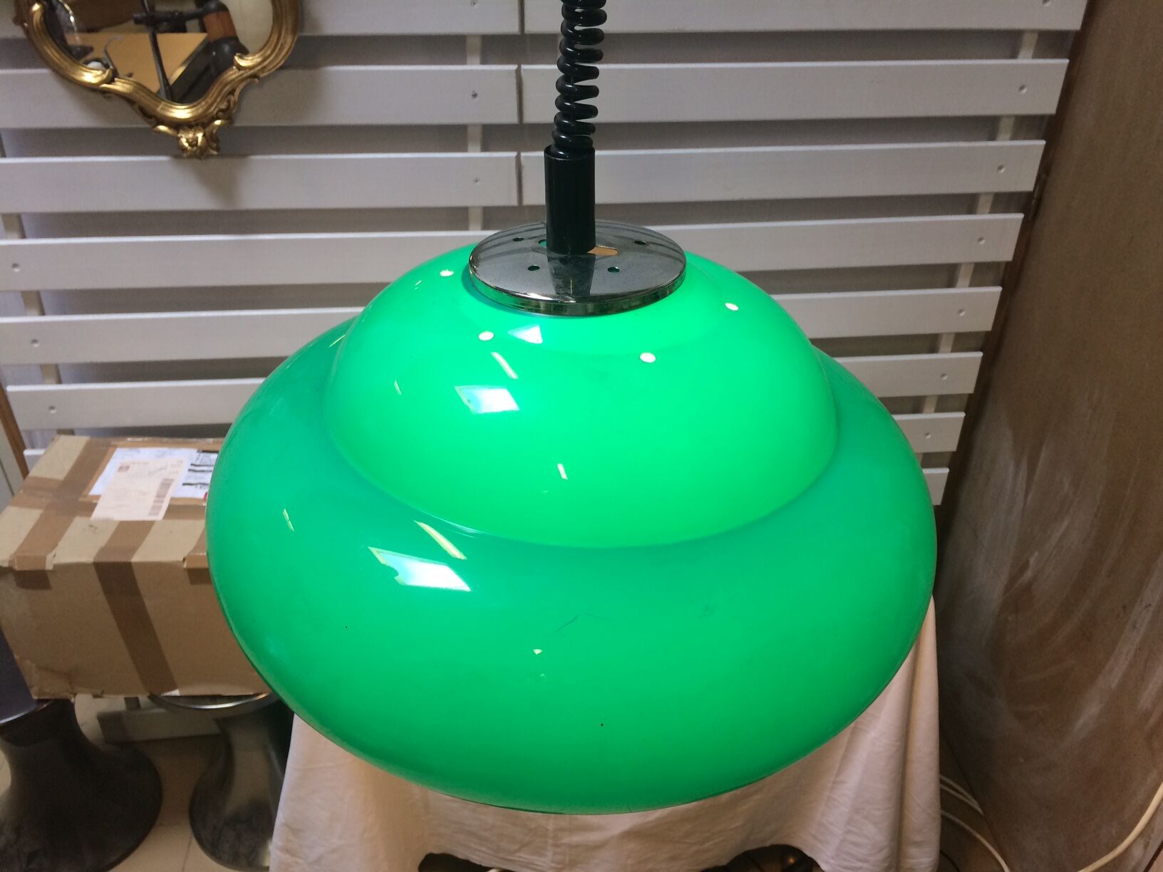 Space age green suspension - 70s - silent made in italy