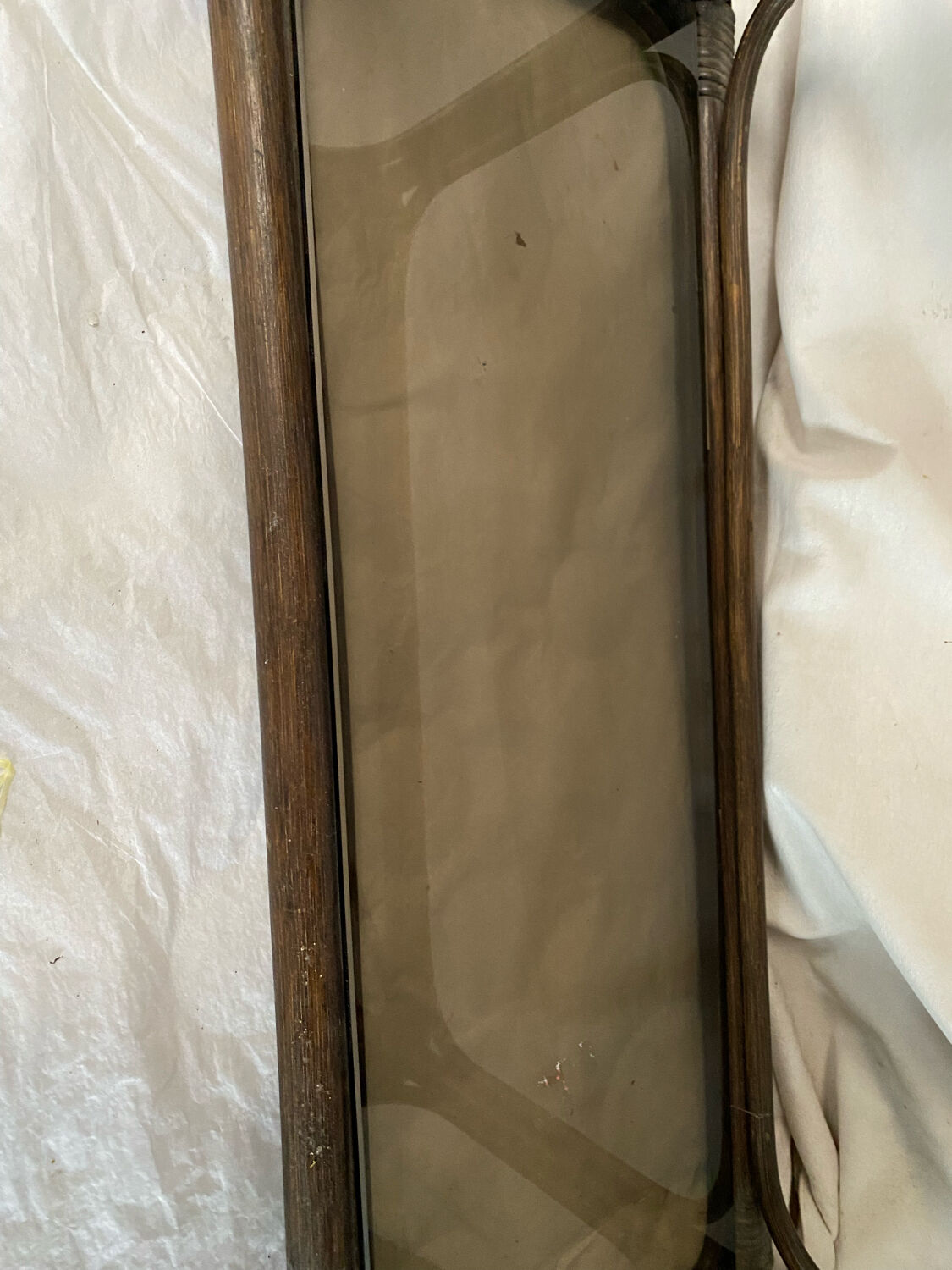 Étagère en rotin vintage