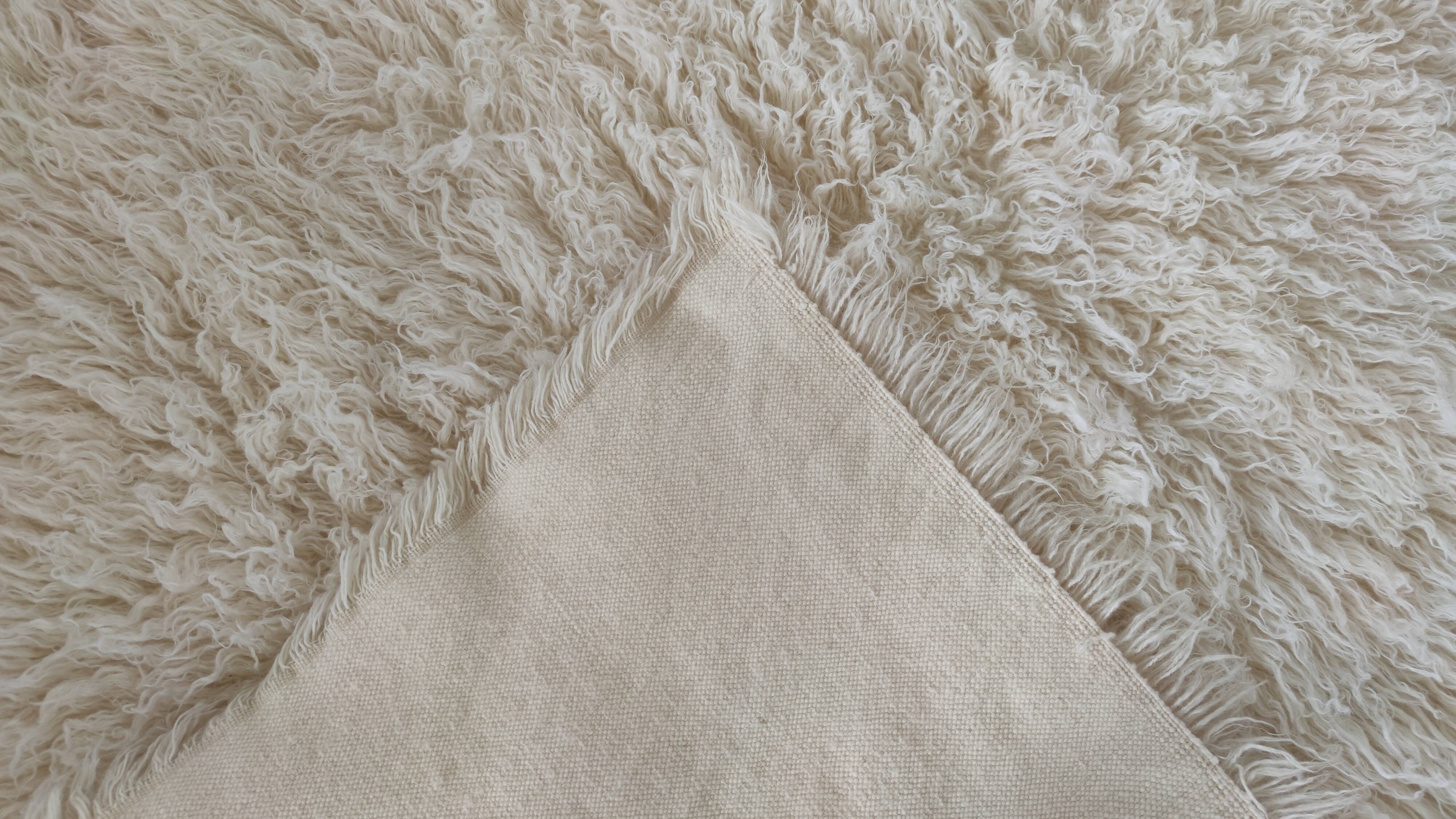 Sheep wool rugs long 296 x 236cm