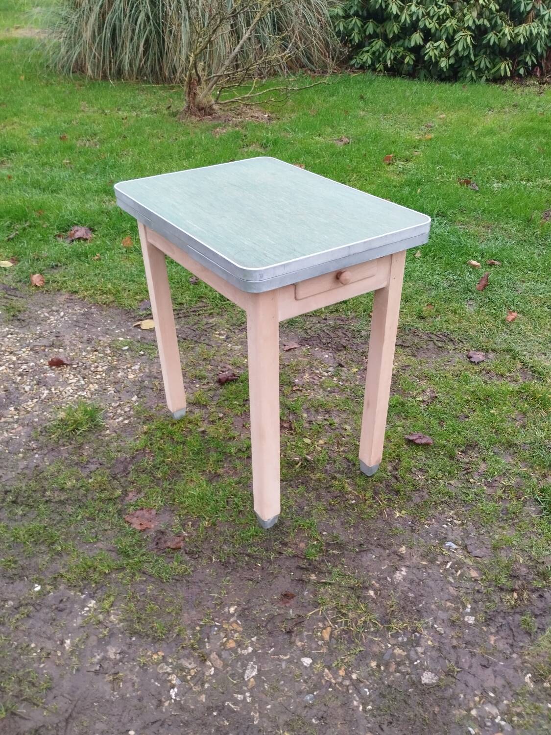 Table de cuisine en bois ancienne vintage