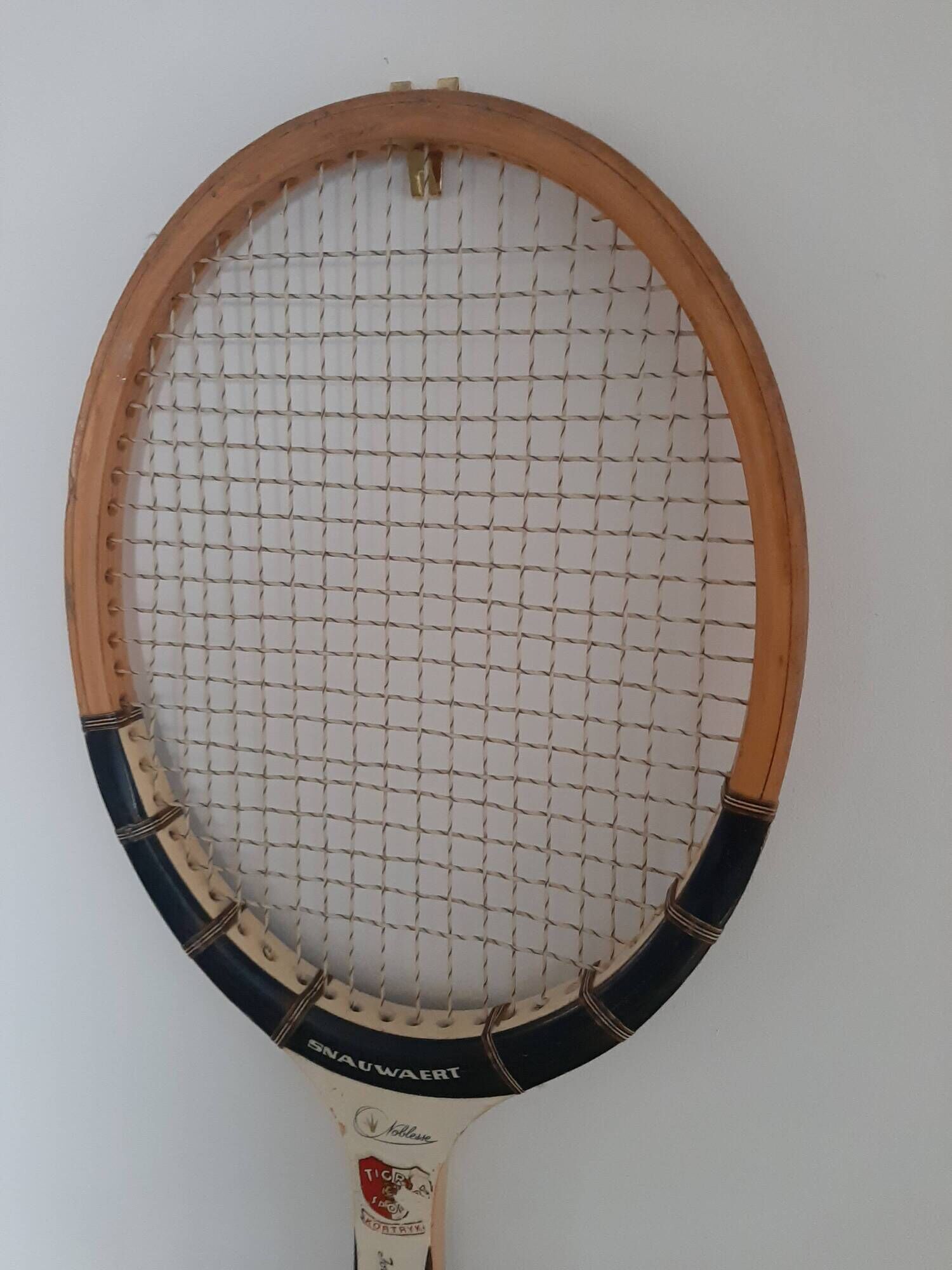 Raquette tennis vintage en bois Snauwaert
